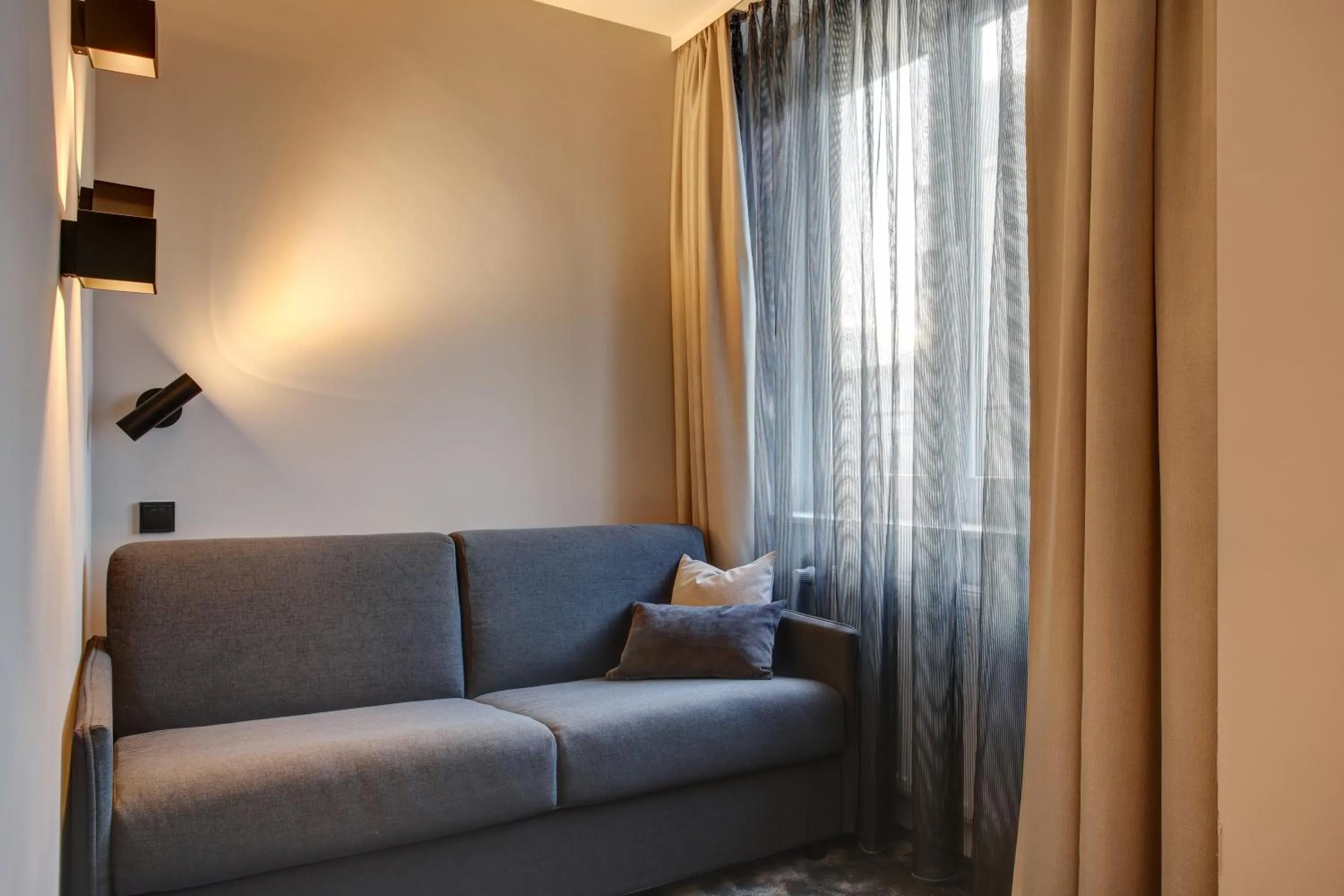 Seating area in Vienna House Easy by Wyndham Hamburg City