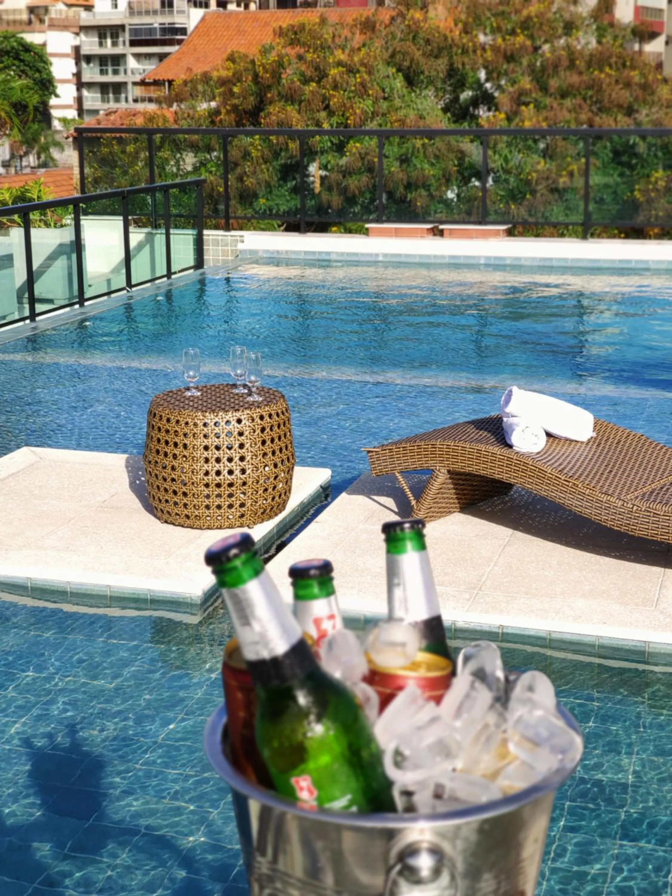 Swimming pool in Nova Onda Hotel