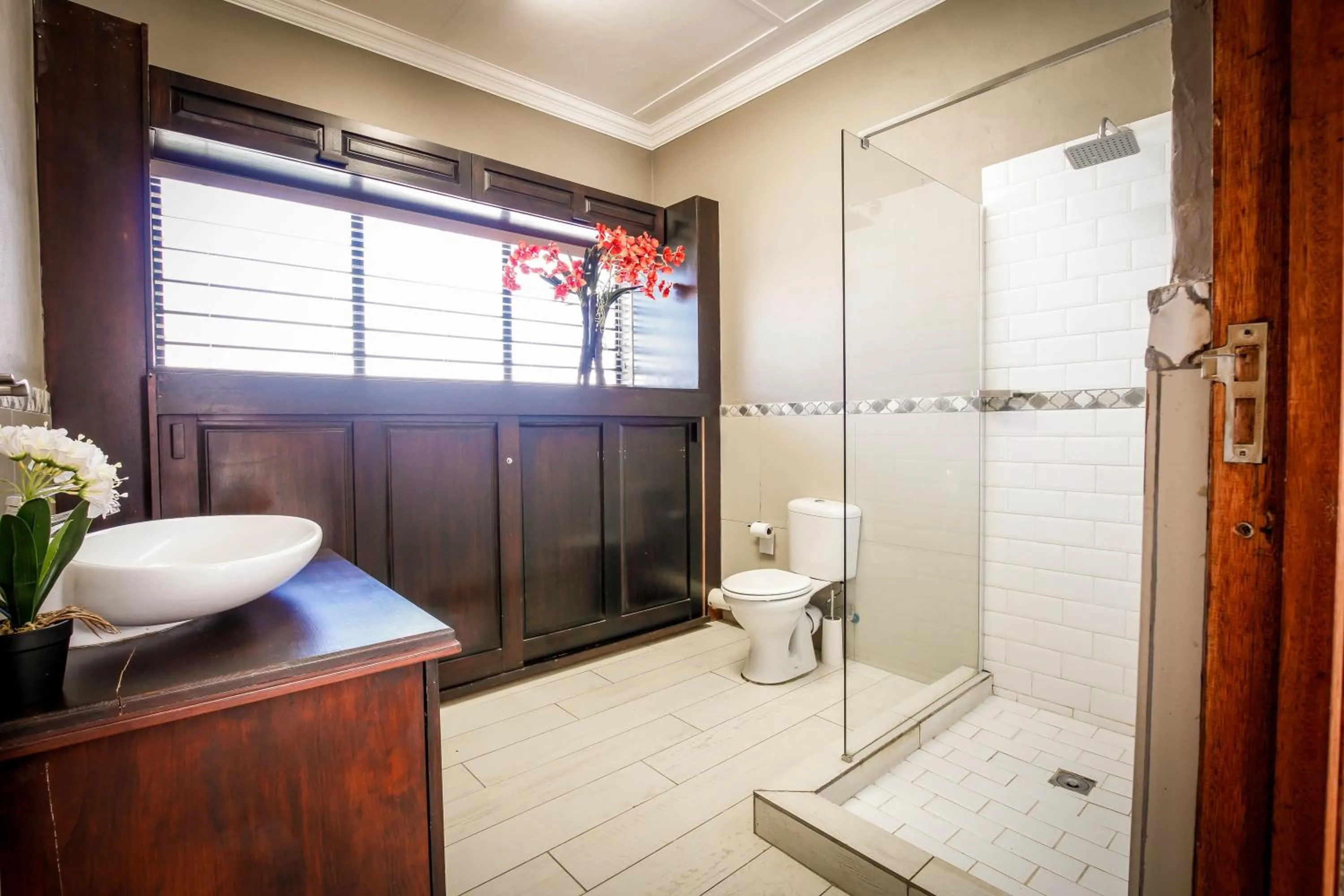 Shower in Potch Manor Guest House