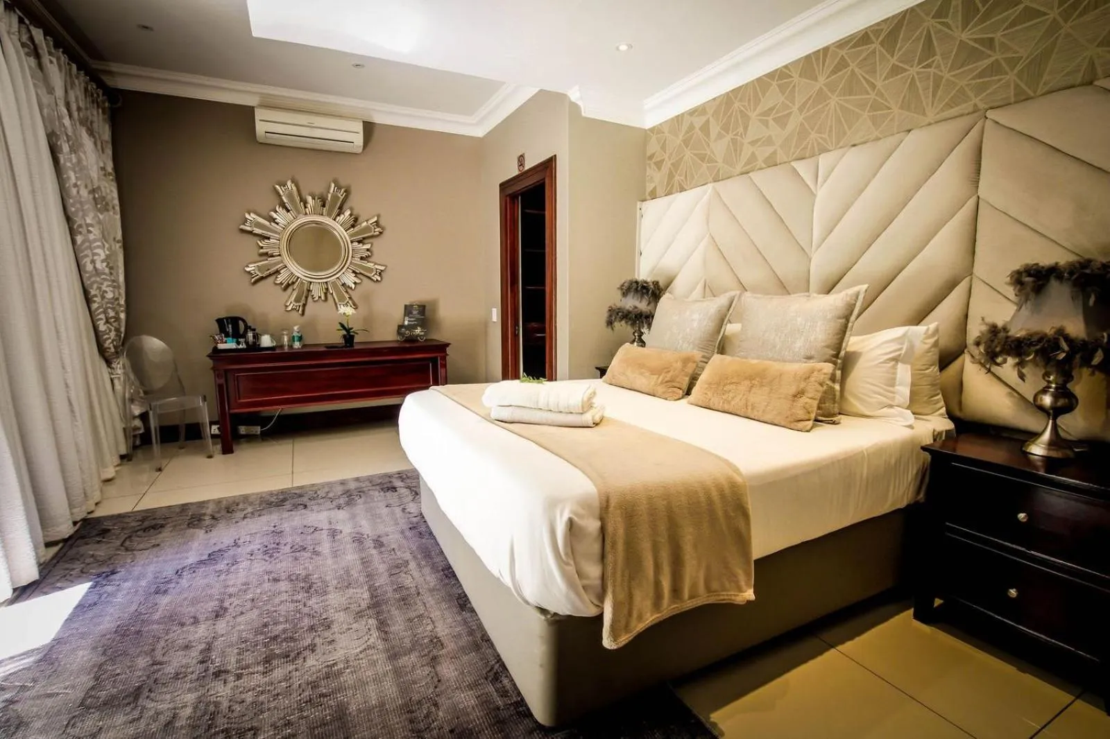 Bed in Potch Manor Guest House