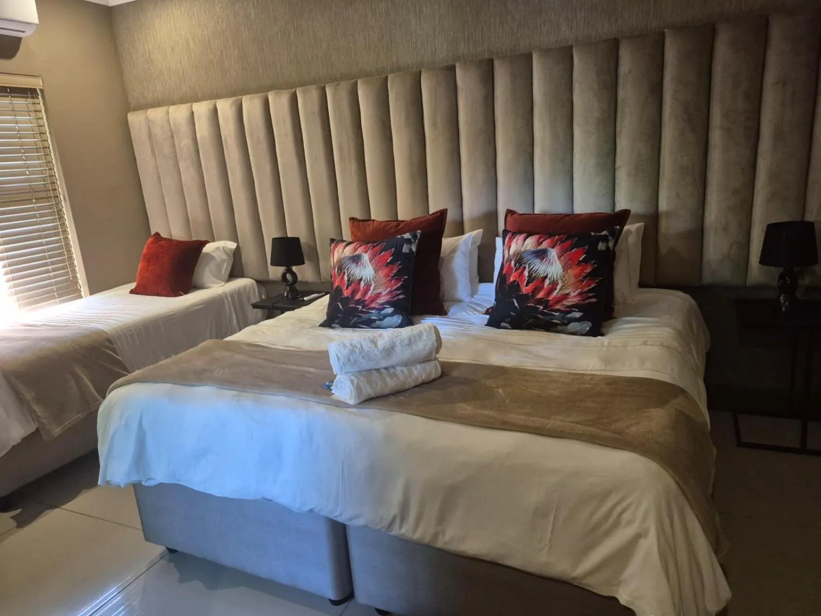 Bed in Potch Manor Guest House