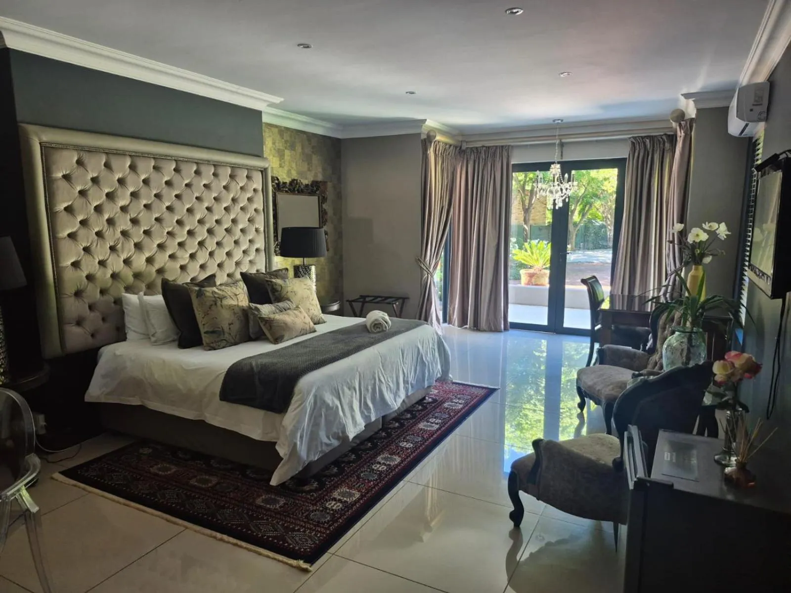 Decorative detail, Bed in Potch Manor Guest House