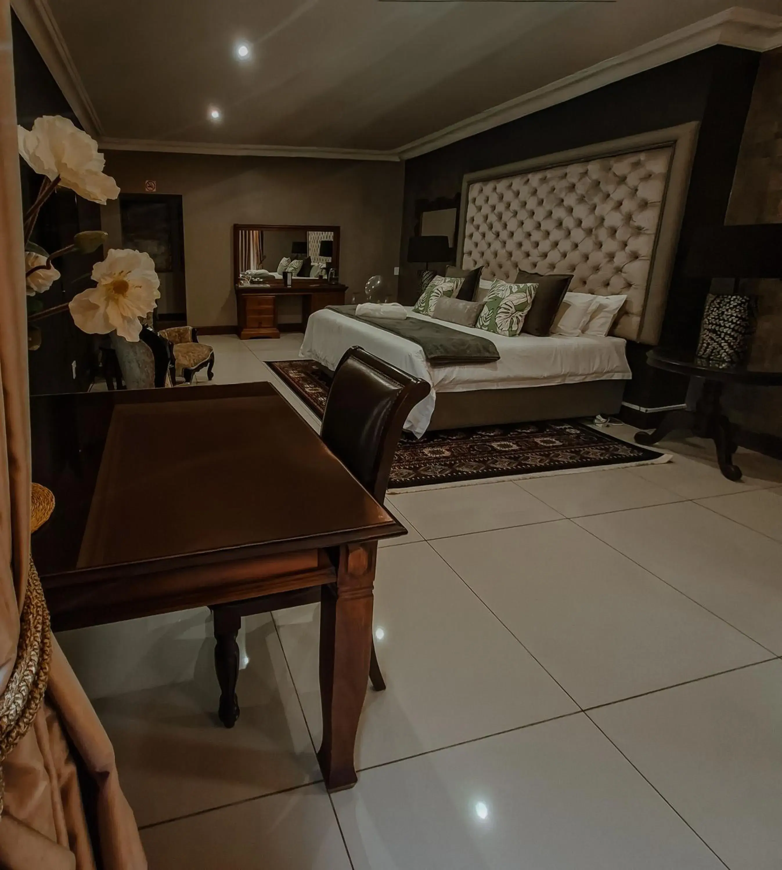 Superior King Room in Potch Manor Guest House Superior King Room in Potch Manor Guest House