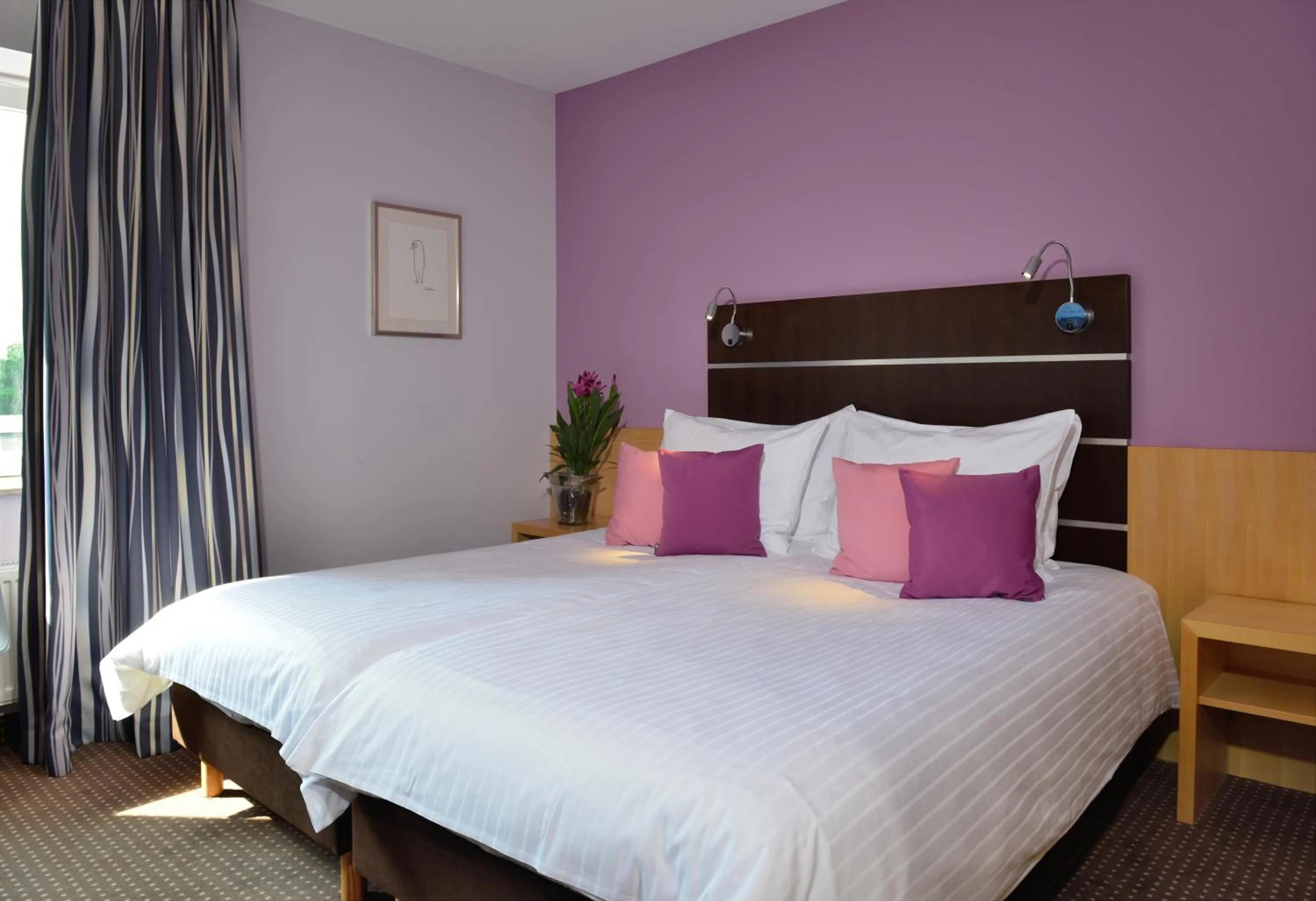 Photo of the whole room, Bed in Hotel Uhu Garni - Superior