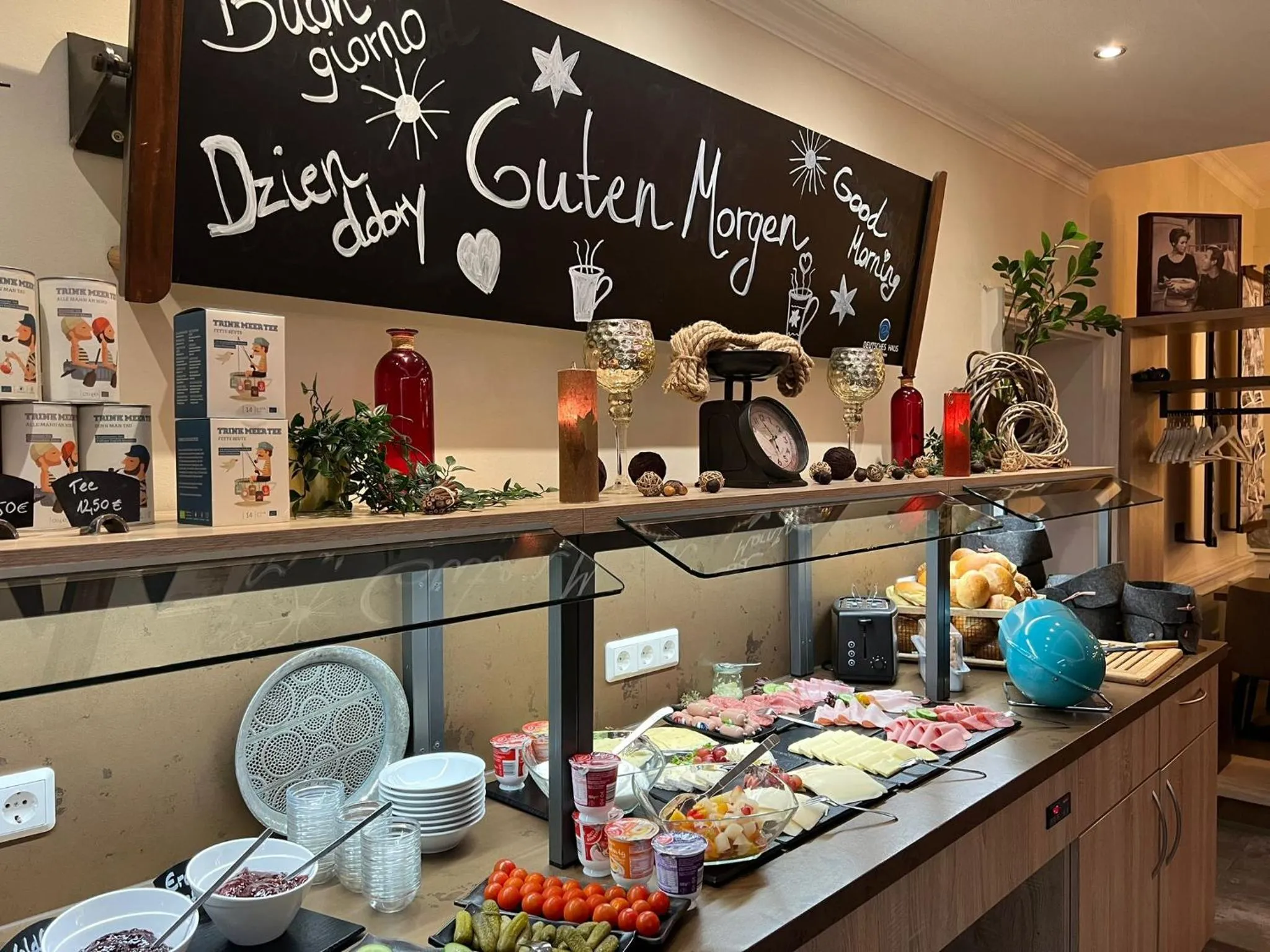 Breakfast in Hotel DH -Deutsches Haus-