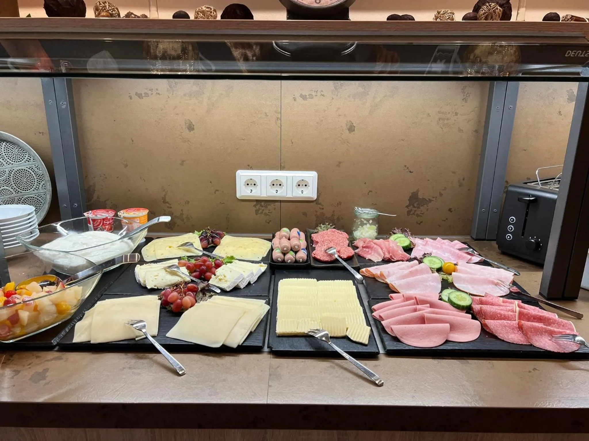 Breakfast in Hotel DH -Deutsches Haus-