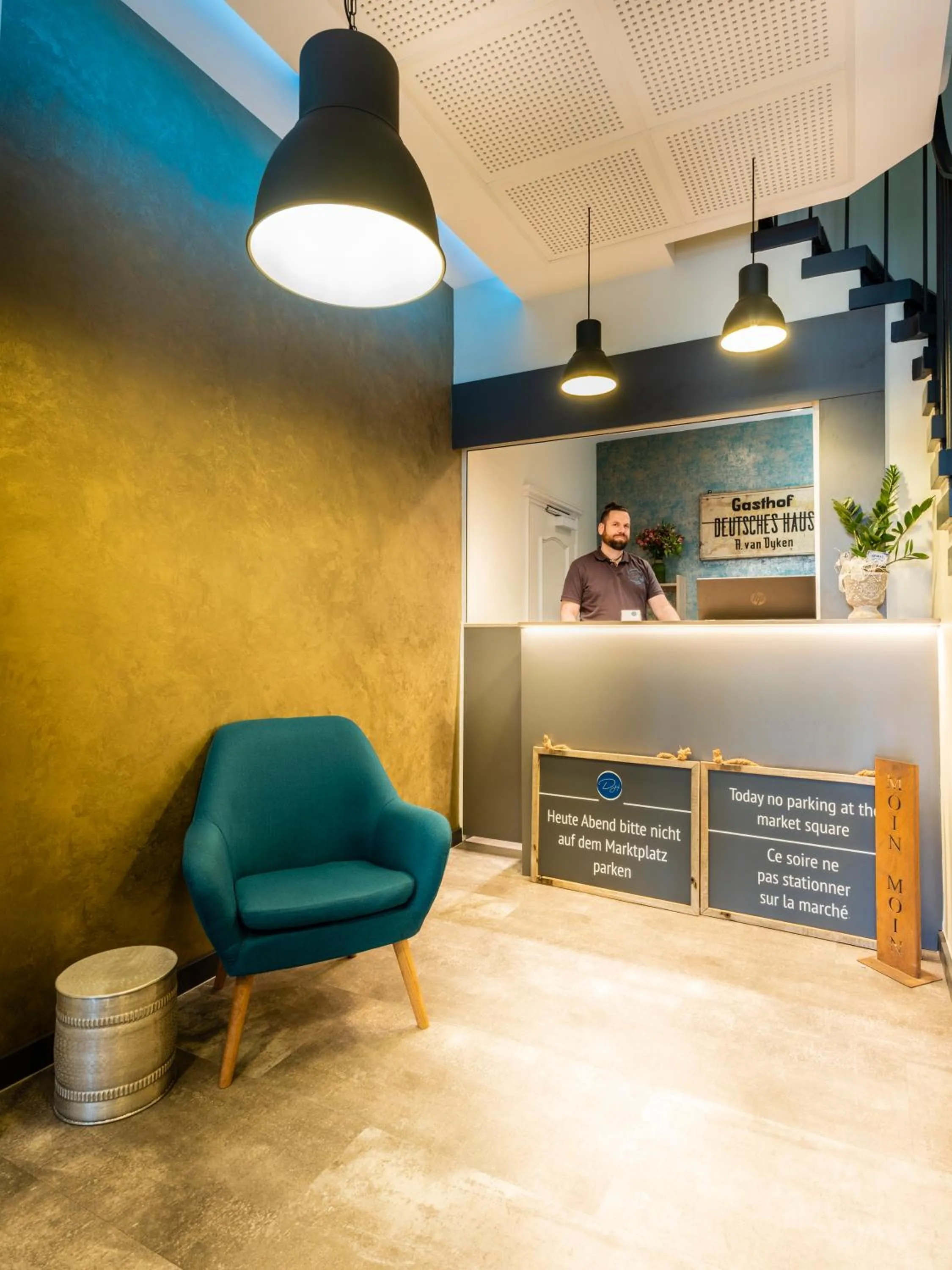 Lobby or reception in Hotel DH -Deutsches Haus-