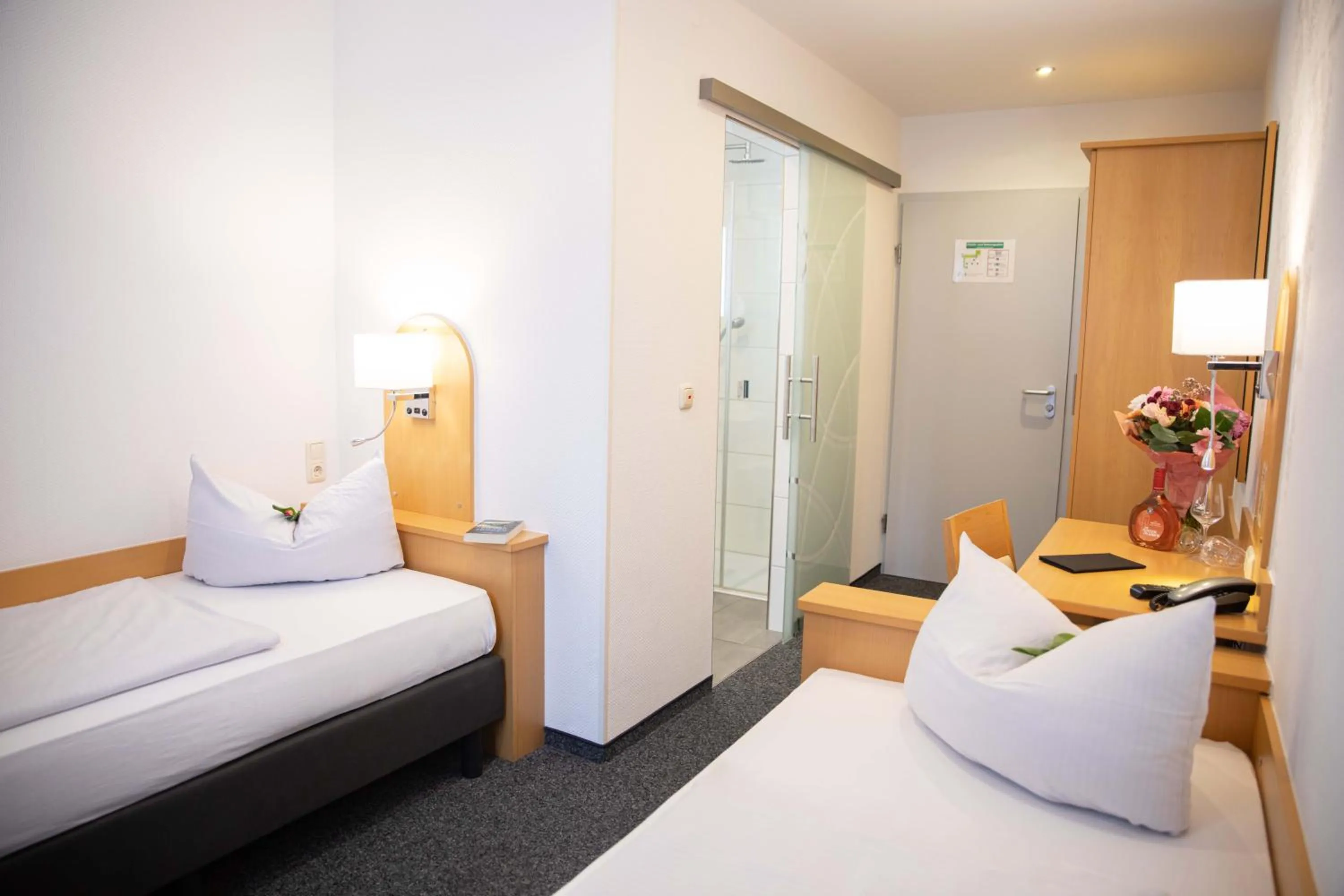 Photo of the whole room, Bed in Hotel Regina