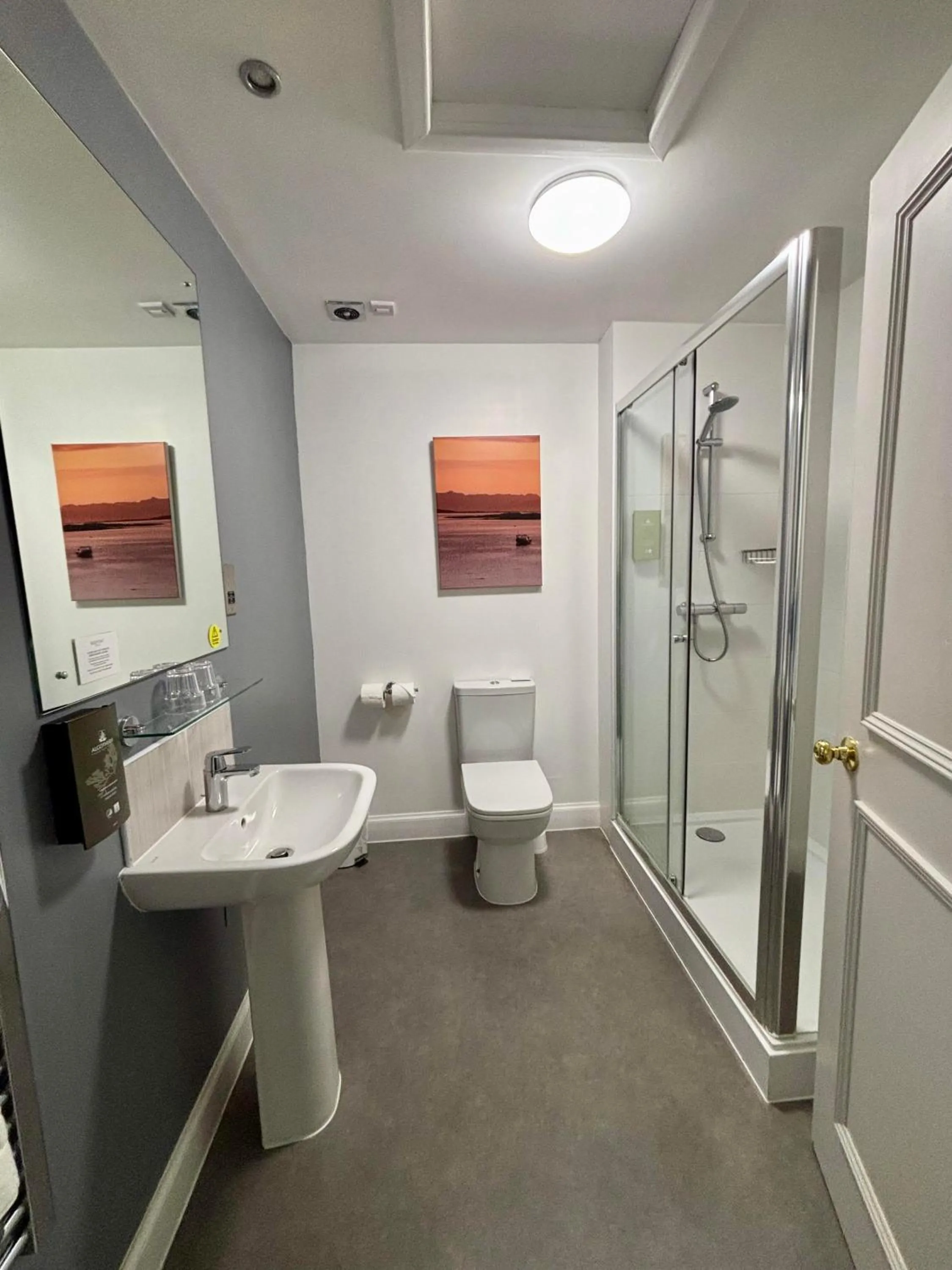 Bathroom in The Pitlochry Hydro Hotel