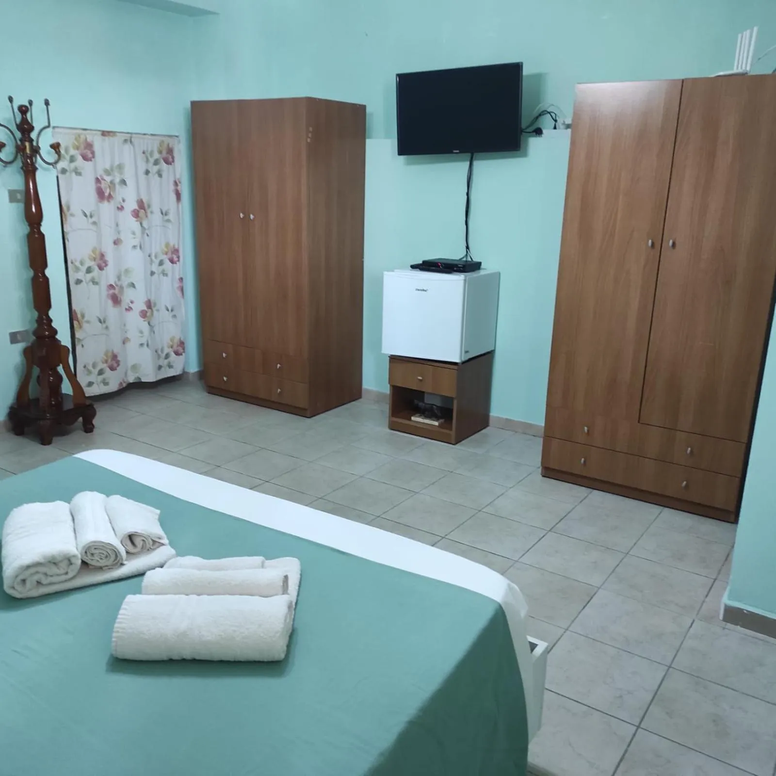 Photo of the whole room, Bed in B&B Leonida