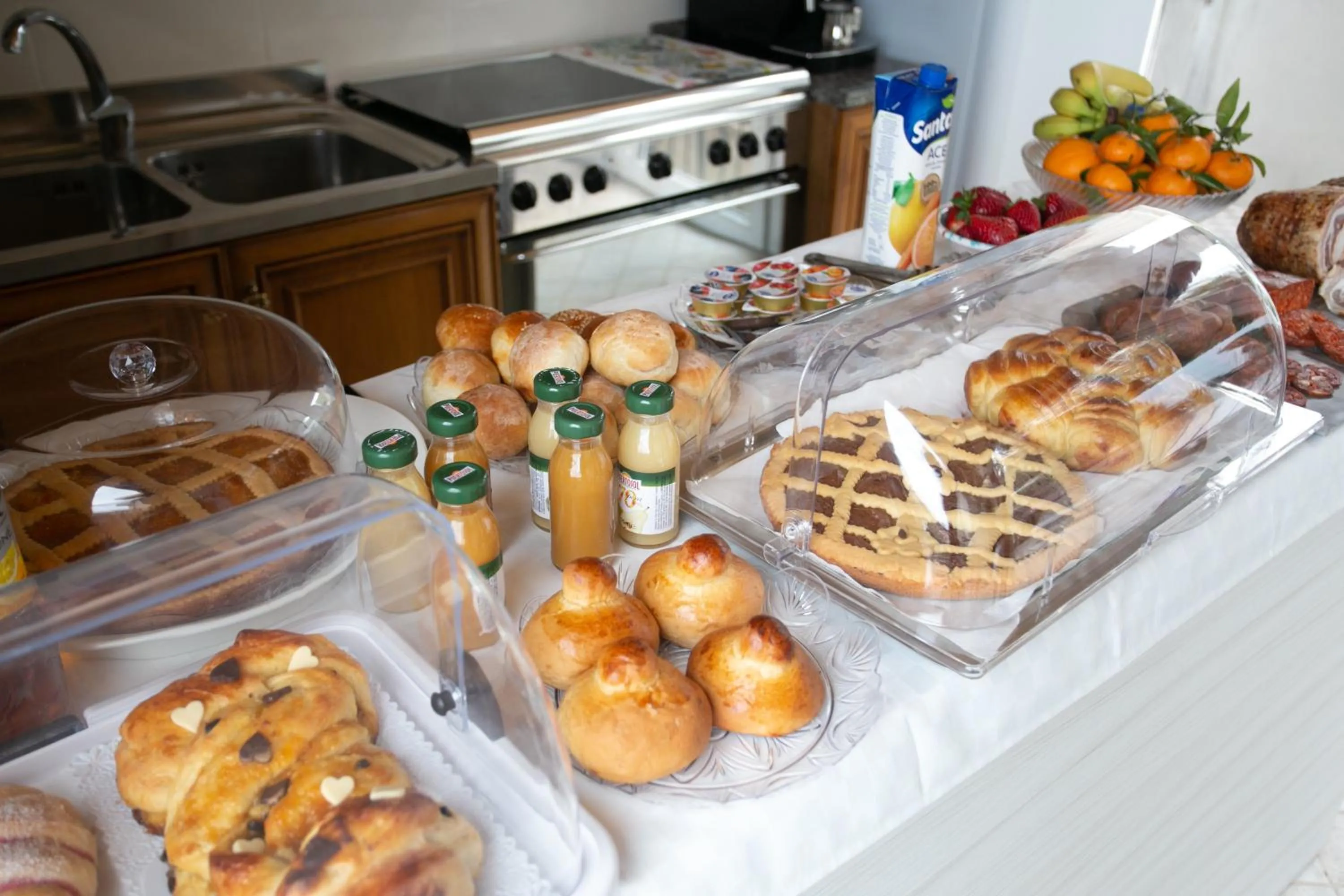 Food and drinks in B&B Leonida