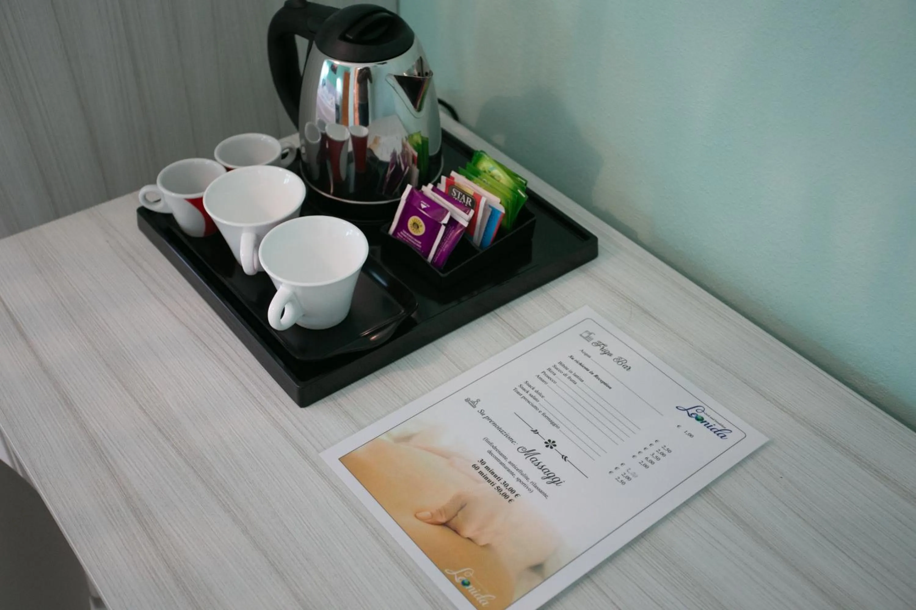 Coffee/tea facilities in B&B Leonida