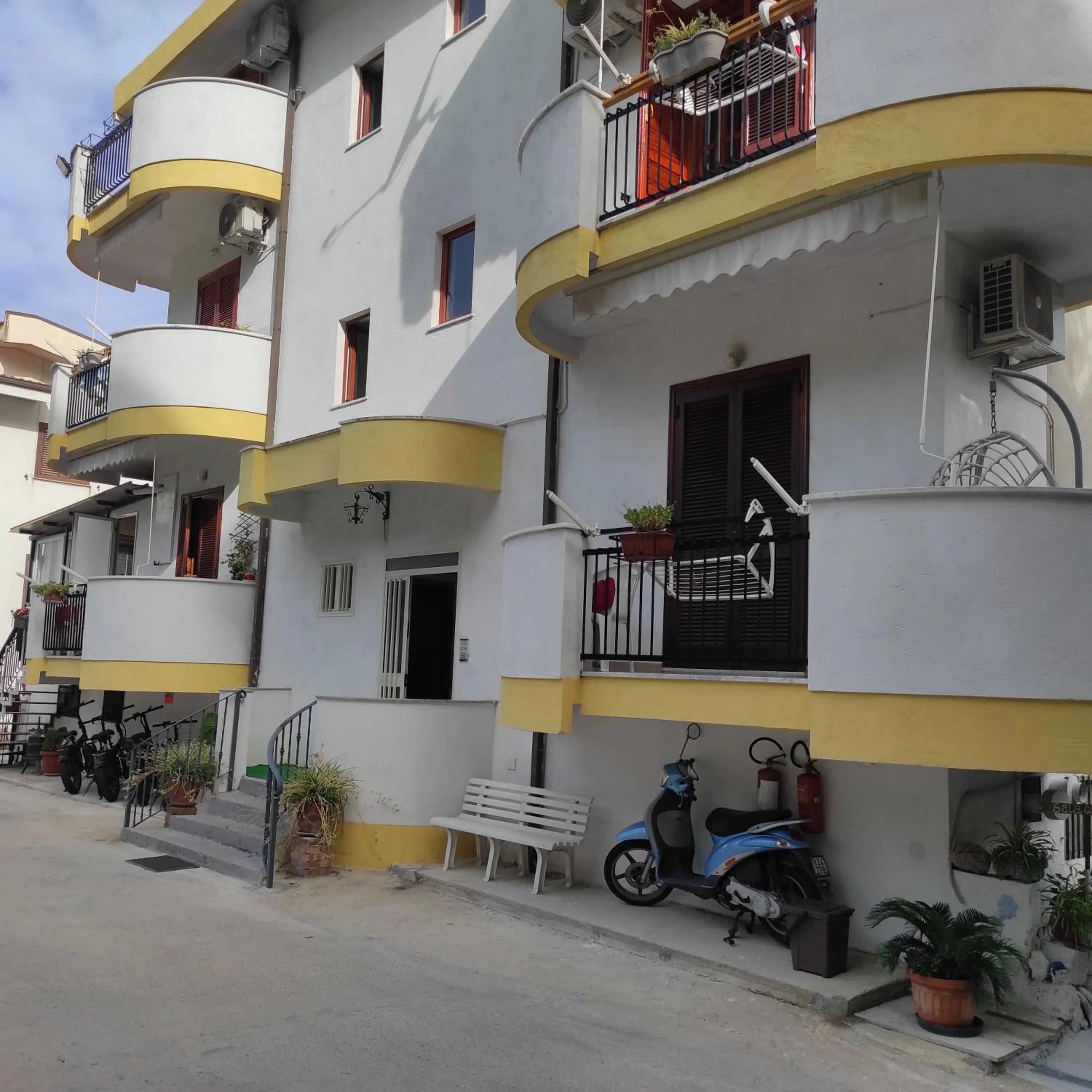 Neighbourhood in B&B Leonida