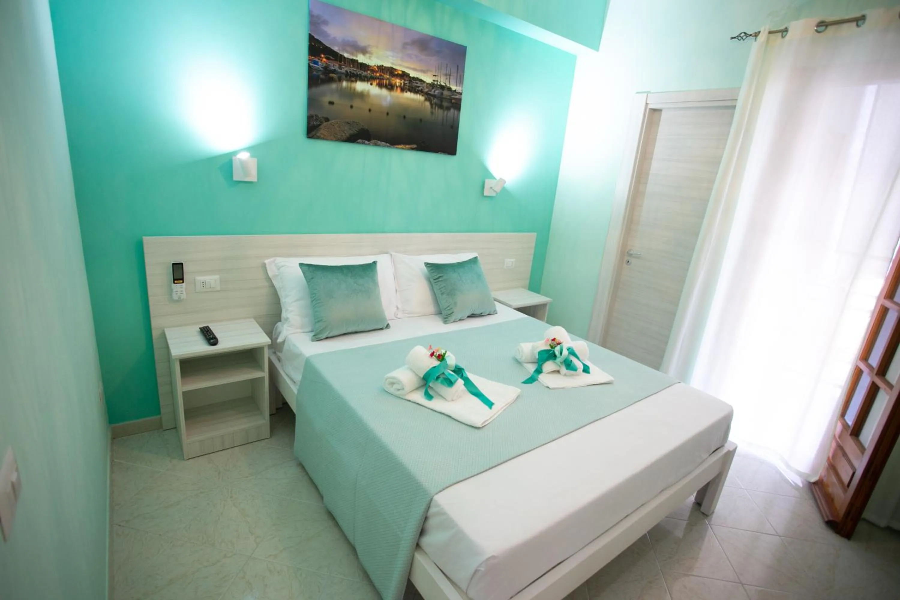 Photo of the whole room, Bed in B&B Leonida