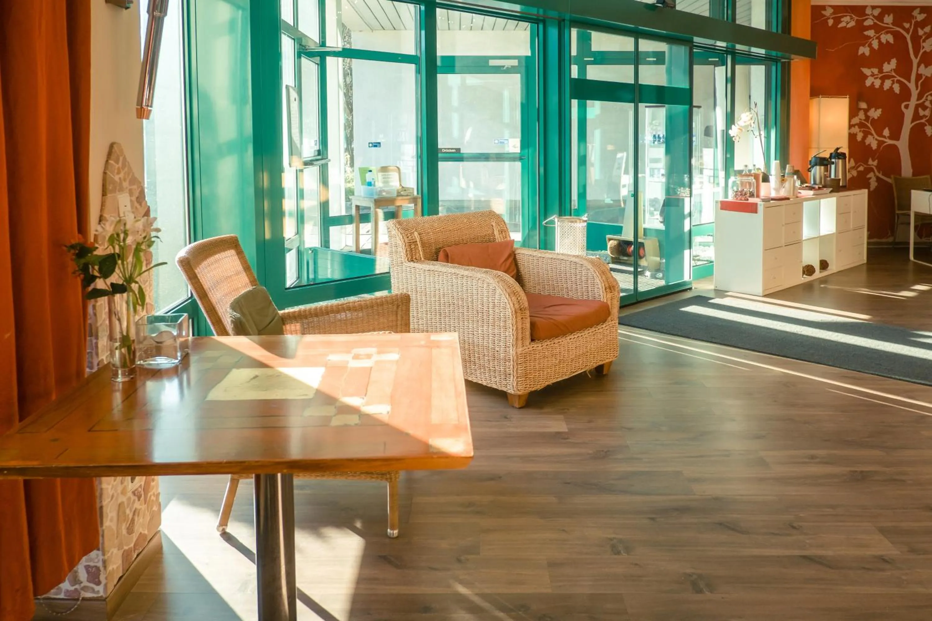 Lobby or reception in Ambiente Langenhagen Hannover by Tulip Inn