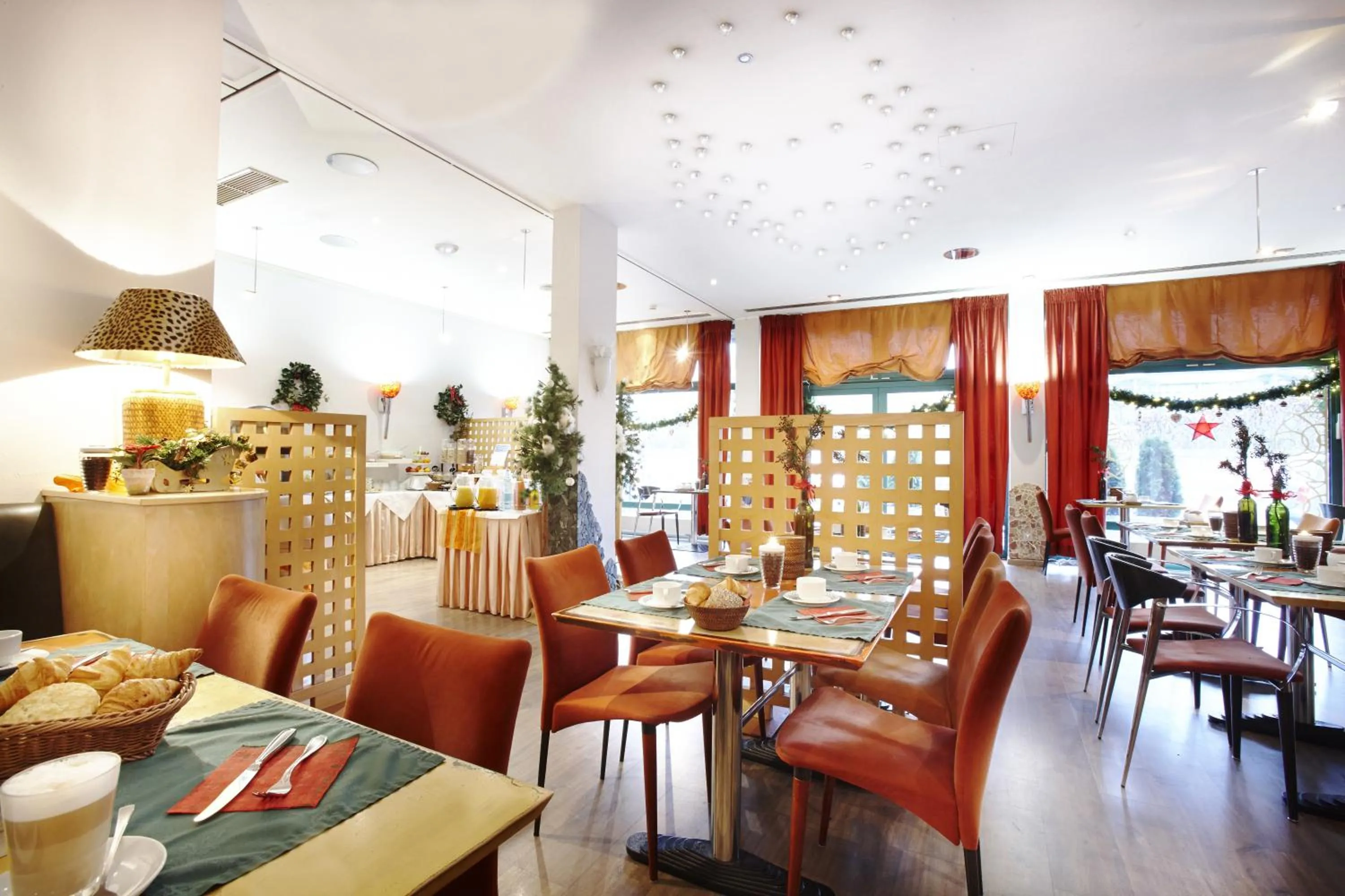 Restaurant/places to eat in Ambiente Langenhagen Hannover by Tulip Inn
