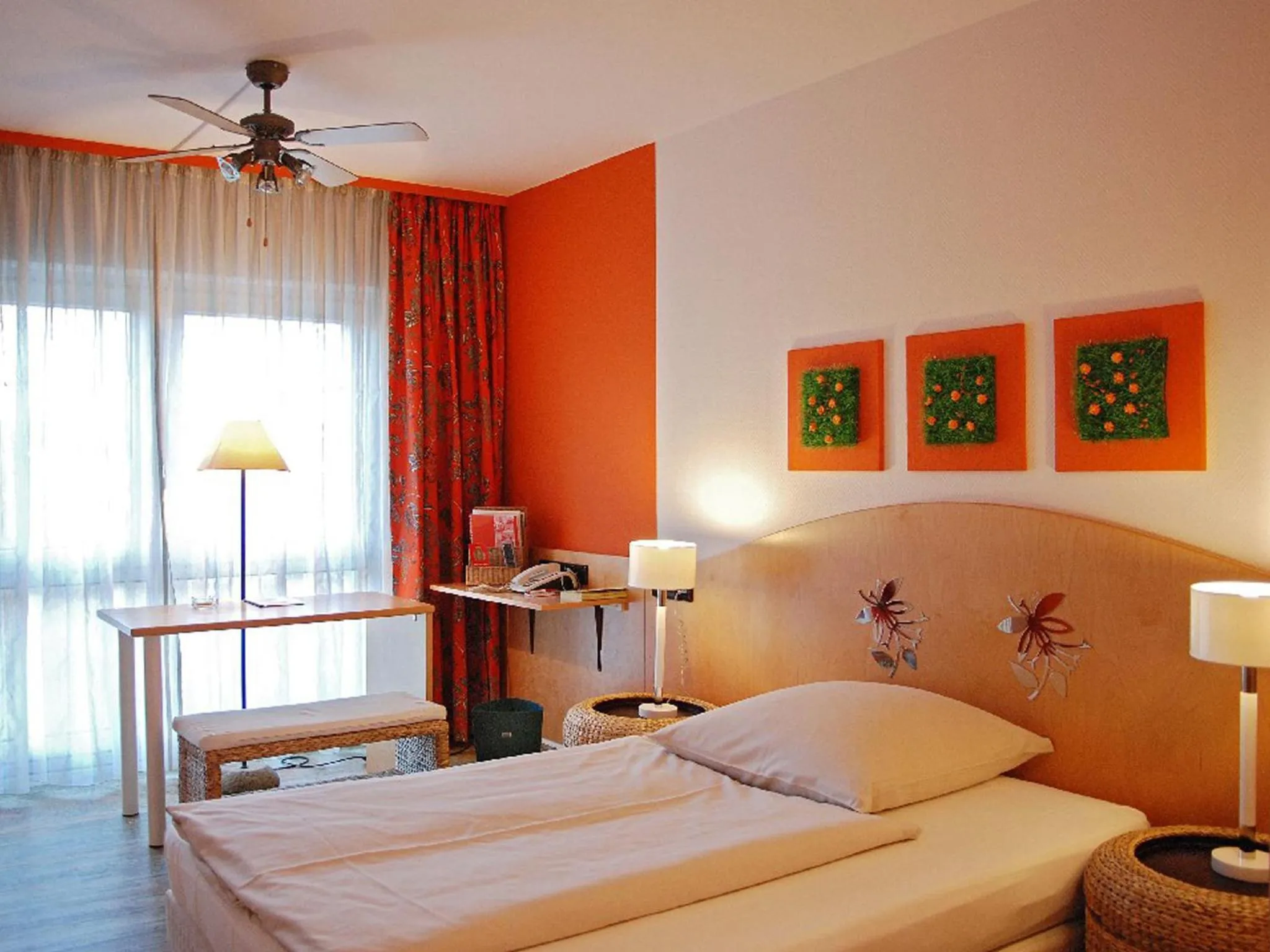 Photo of the whole room, Bed in Ambiente Langenhagen Hannover by Tulip Inn