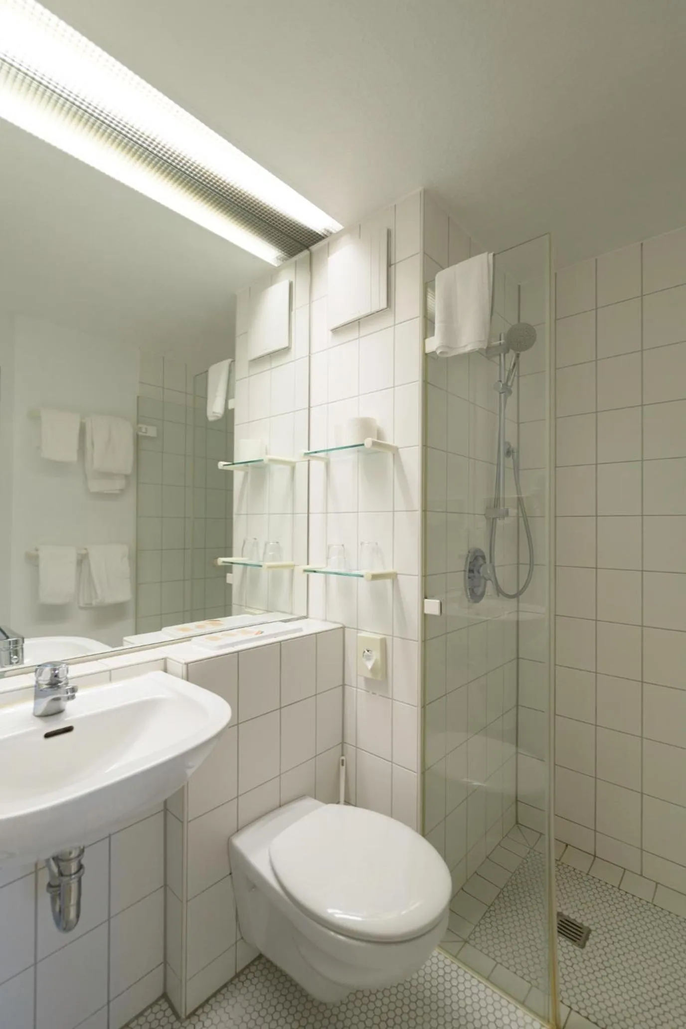 Bathroom in Ambiente Langenhagen Hannover by Tulip Inn