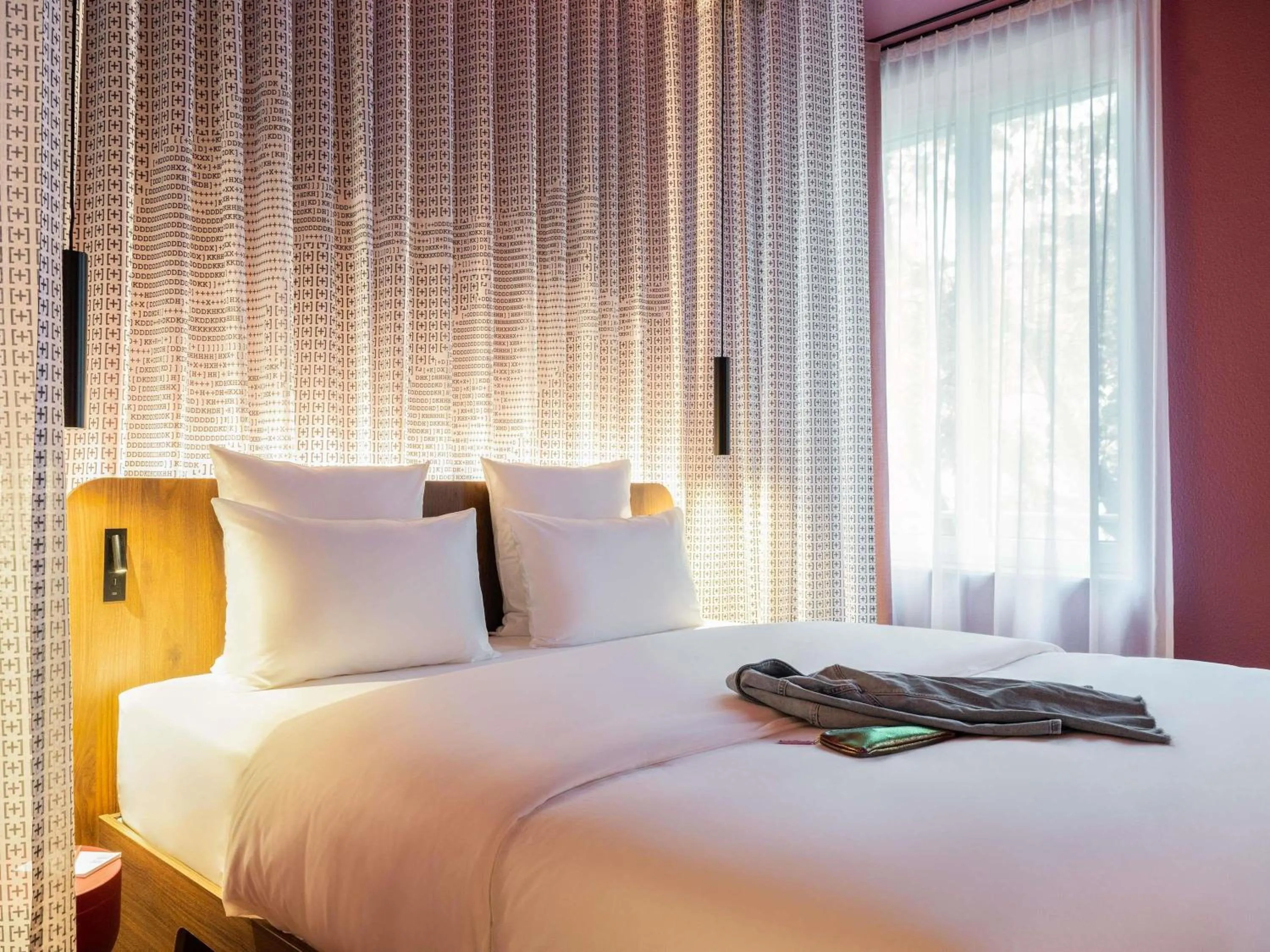 Bedroom, Bed in TRIBE Düsseldorf