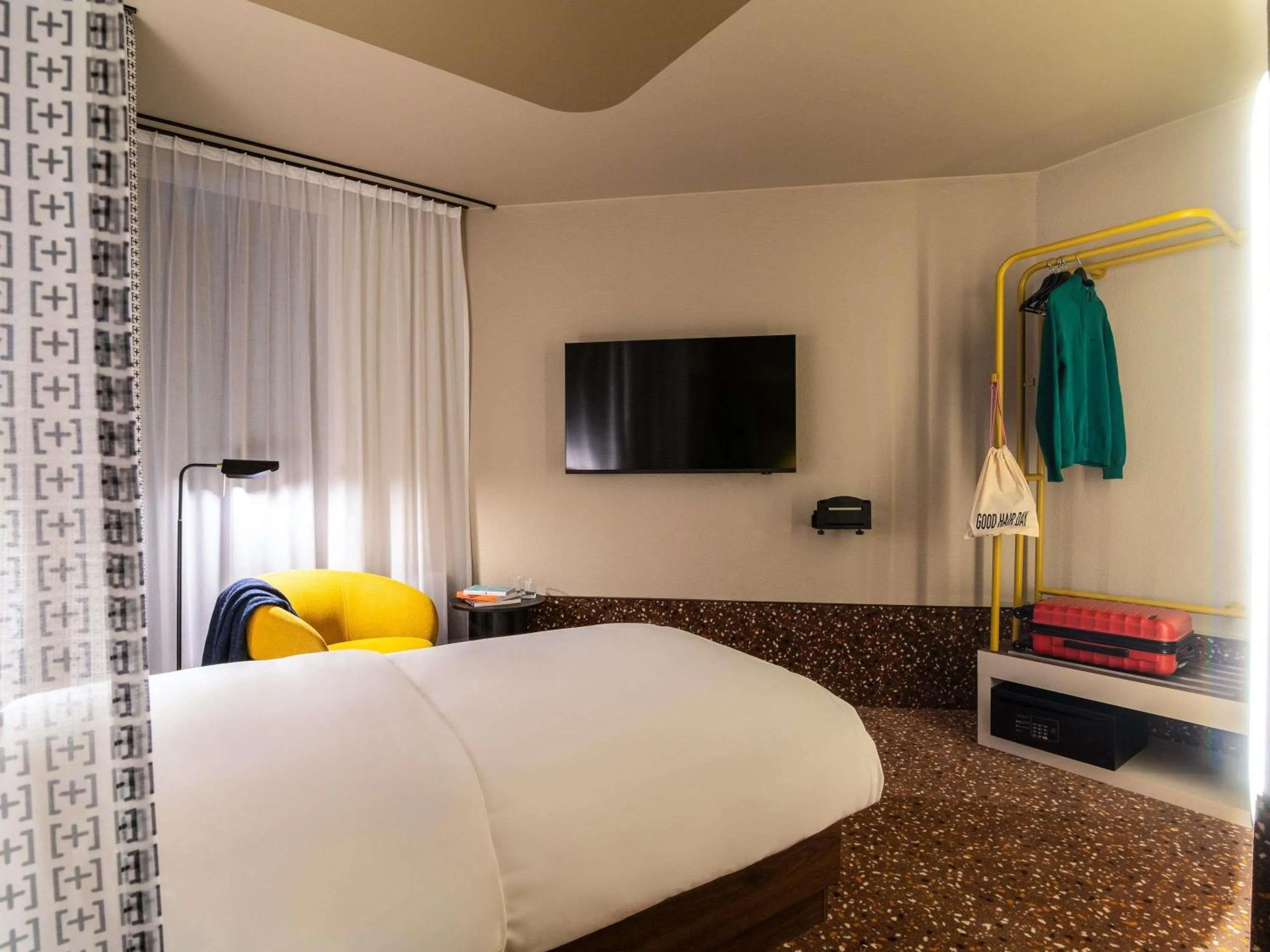 Bedroom, Bed in TRIBE Düsseldorf