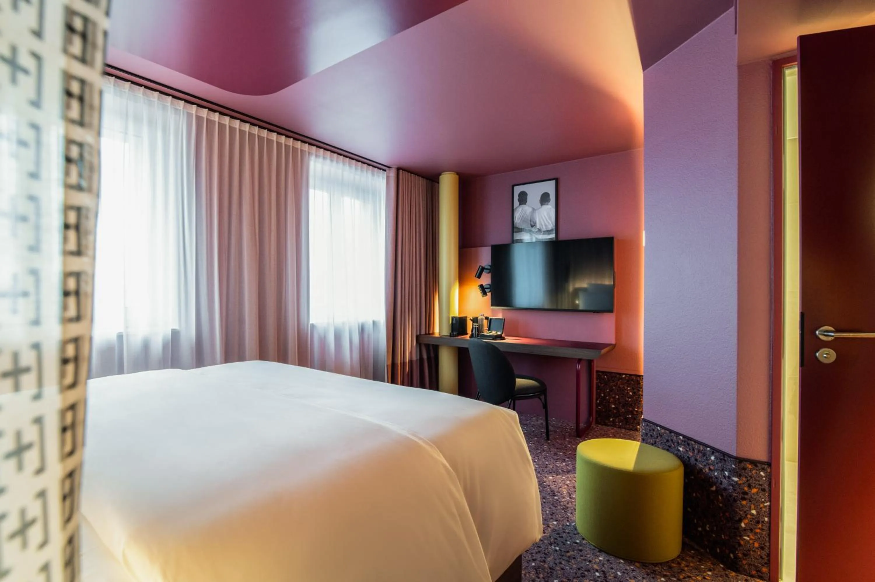 Bed in TRIBE Düsseldorf