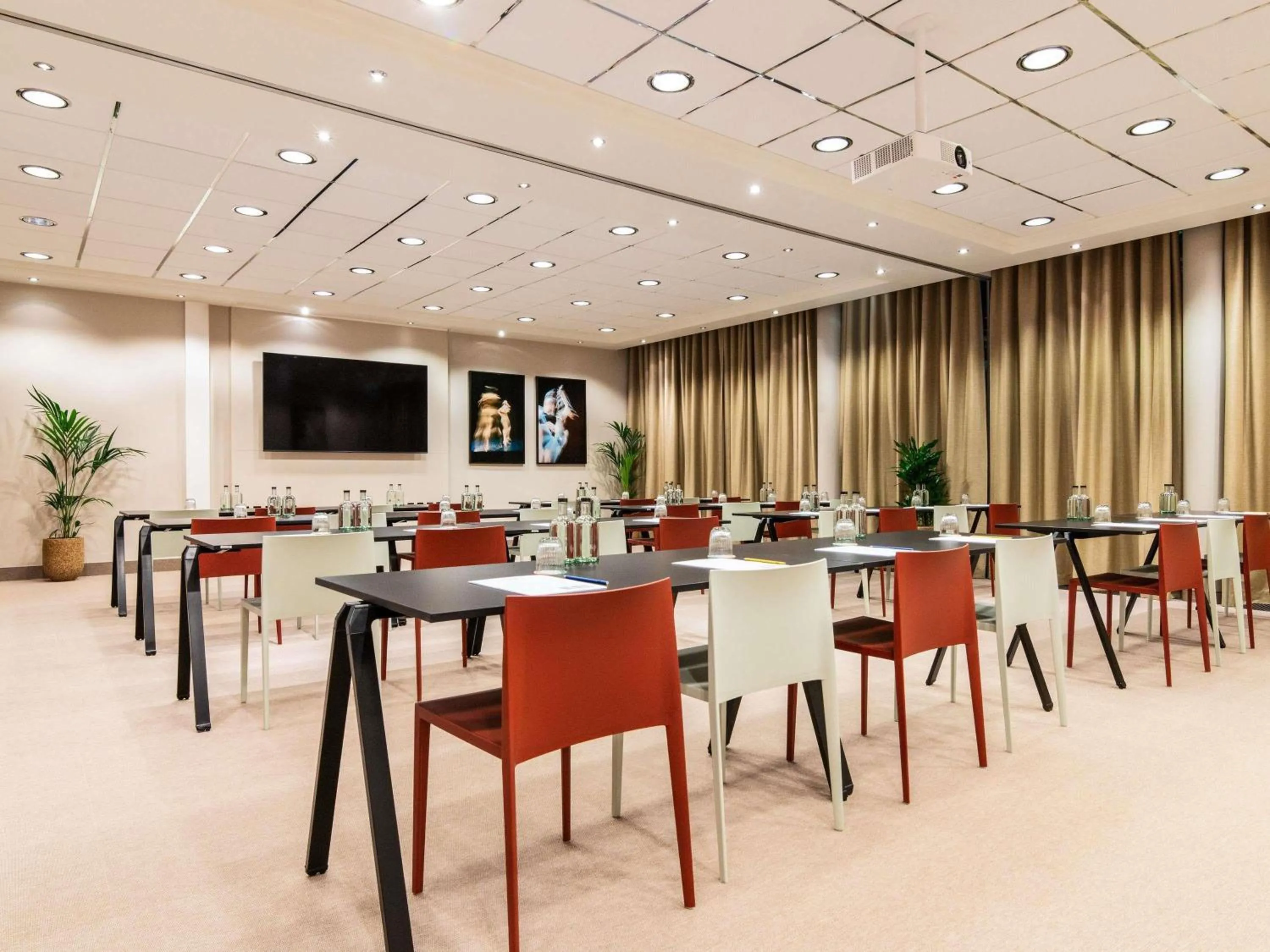 Meeting/conference room in TRIBE Düsseldorf