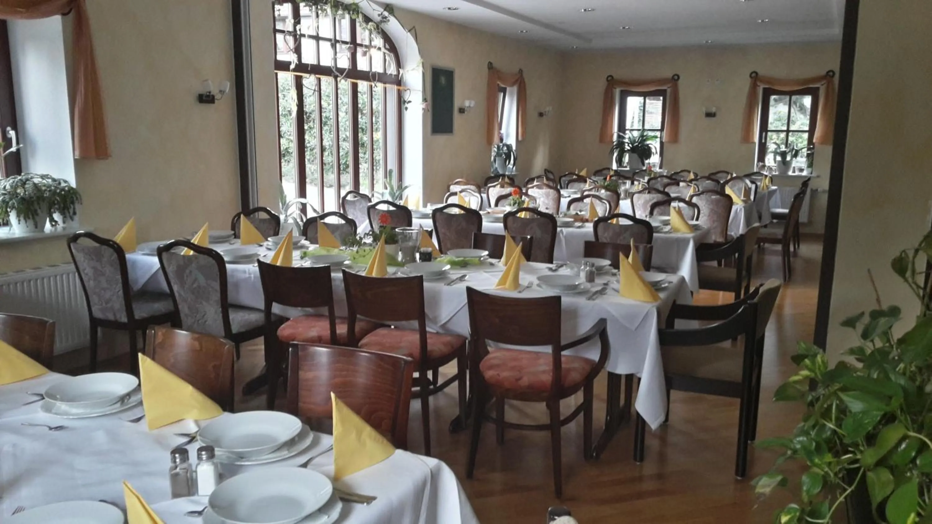 Restaurant/places to eat in Der Heidkrug