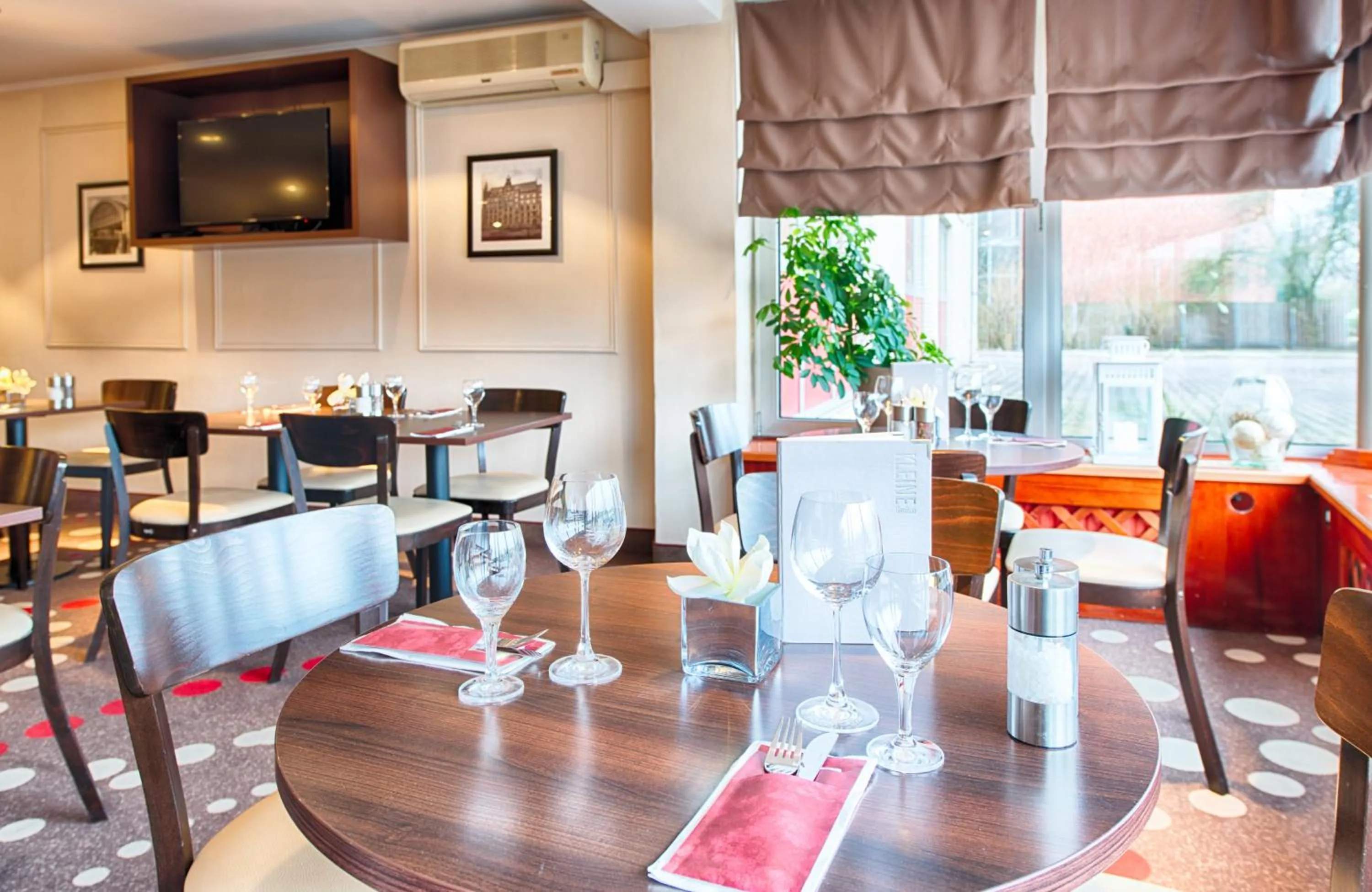 Restaurant/Places to Eat in Leonardo Inn Hotel Hamburg Airport