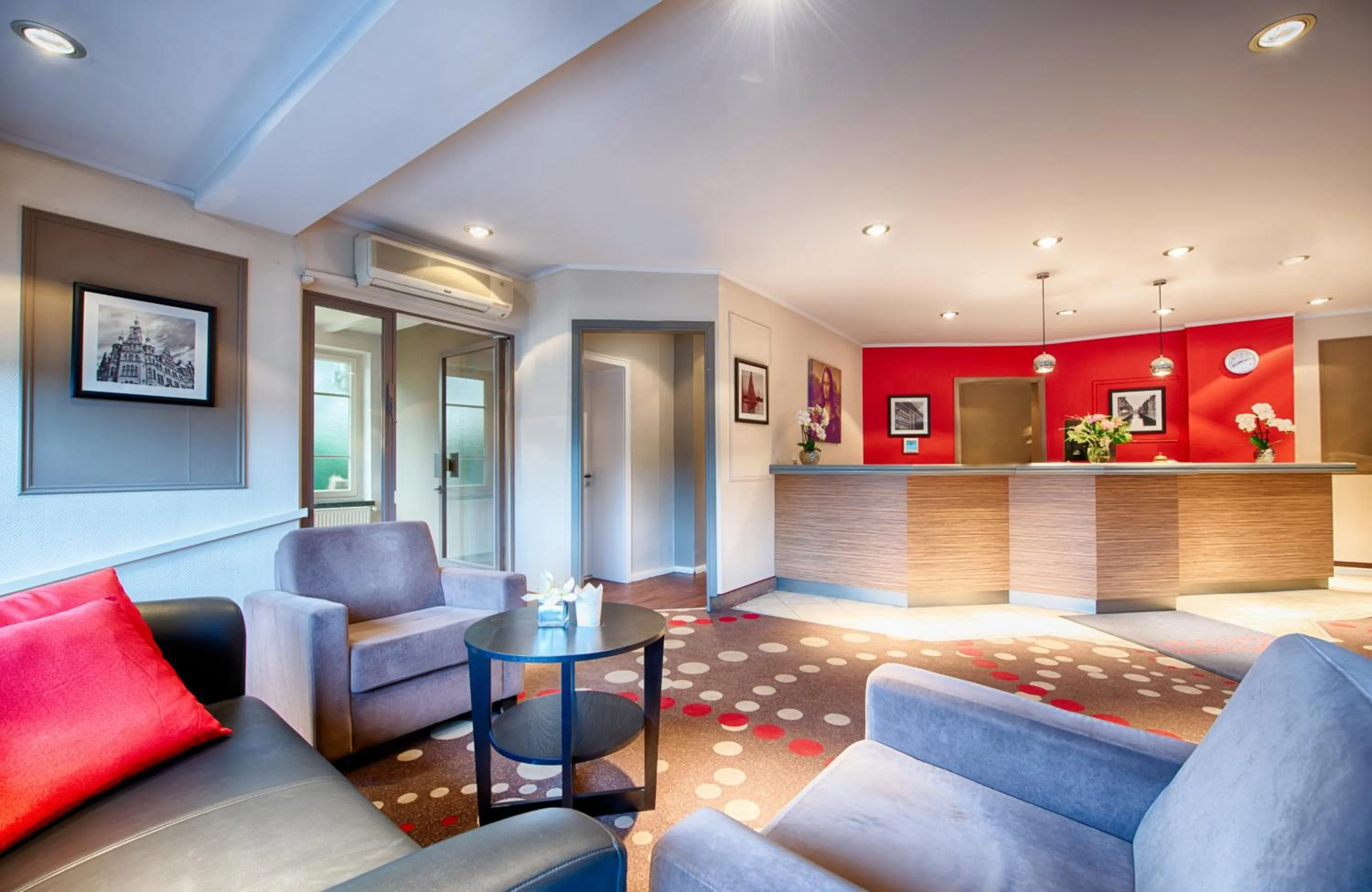 Lobby or reception, Lobby/Reception in Leonardo Inn Hotel Hamburg Airport