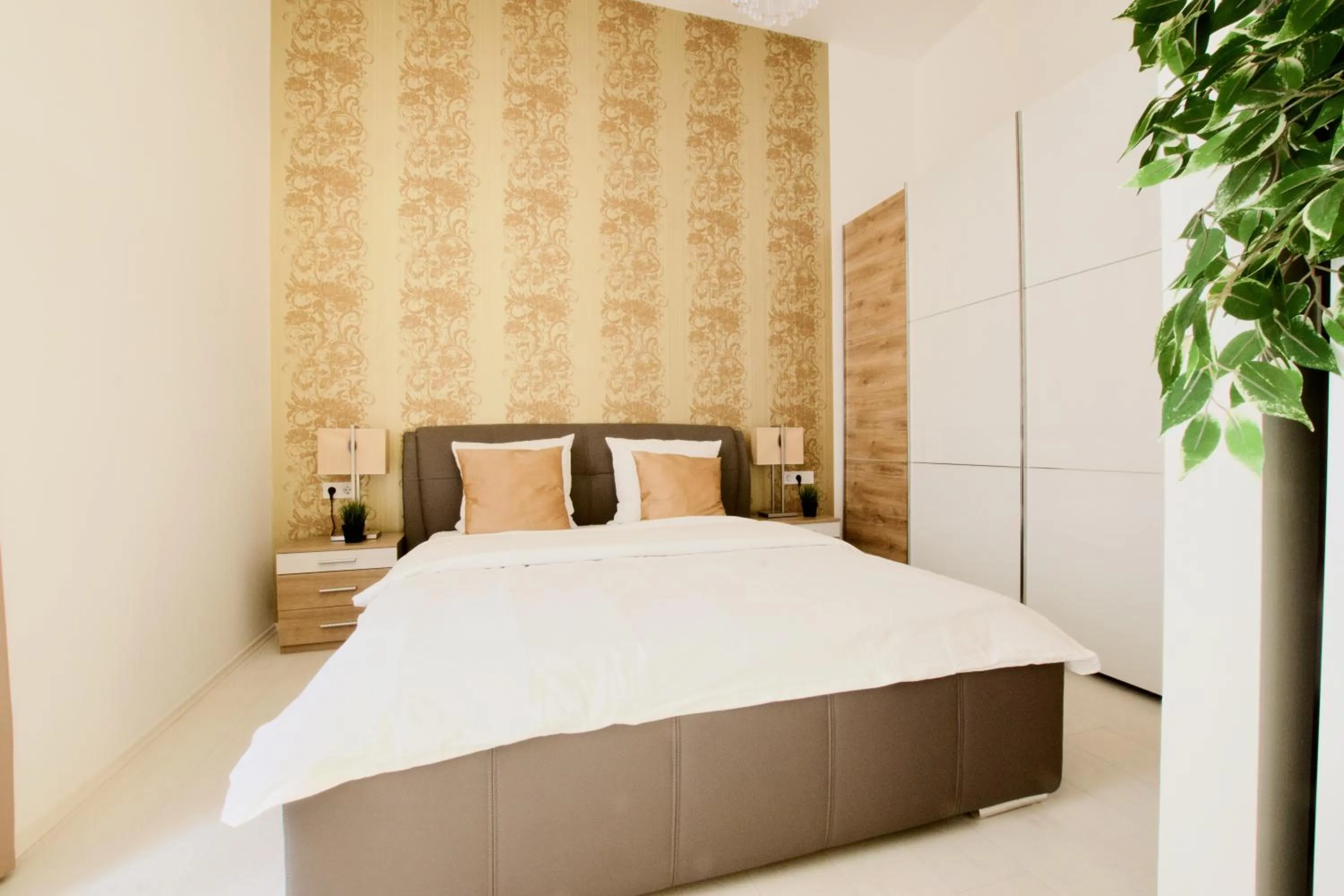 Bed in Premium Apartments by Hi5 - Elegant Suites