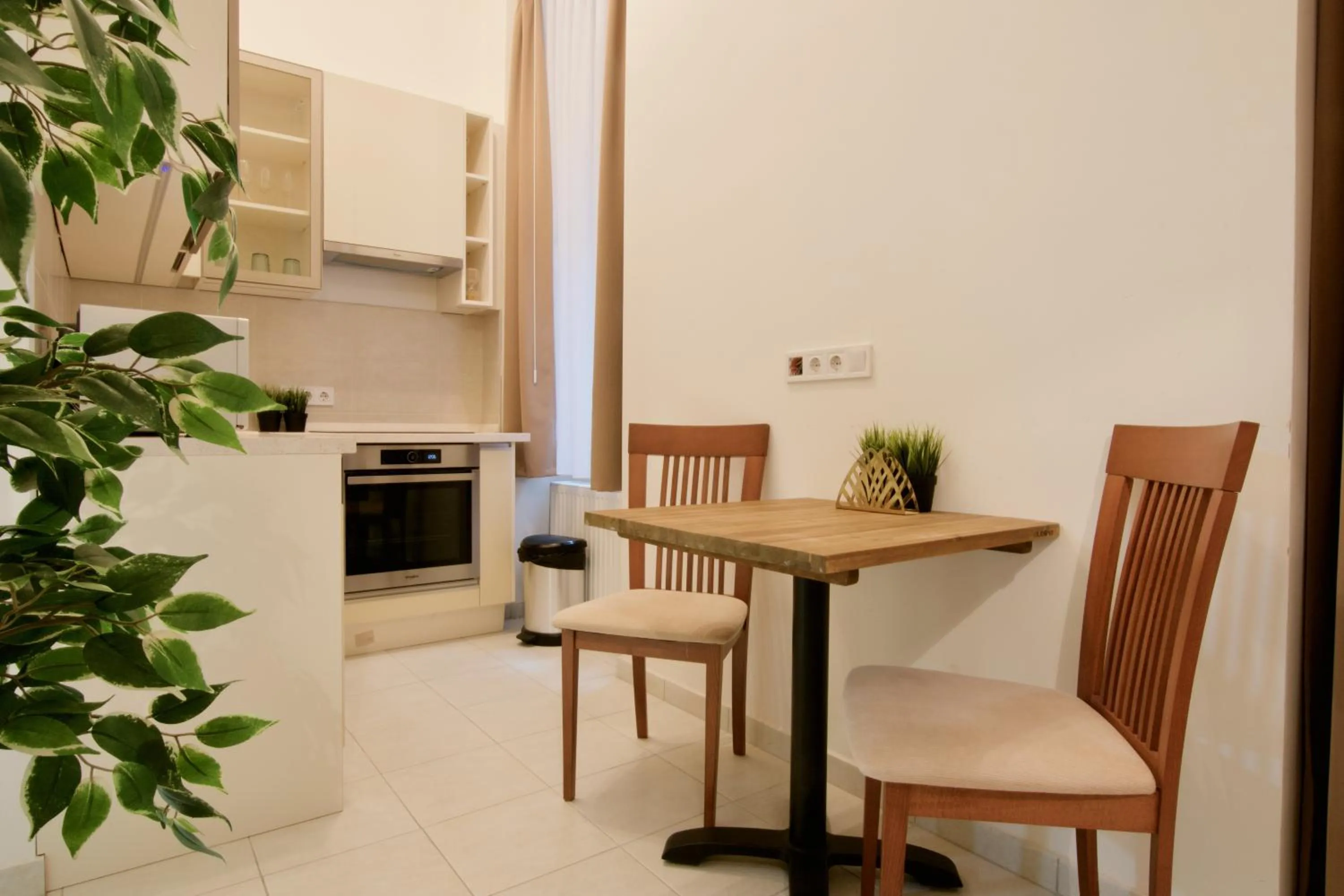 Premium Apartments by Hi5 - Elegant Suites