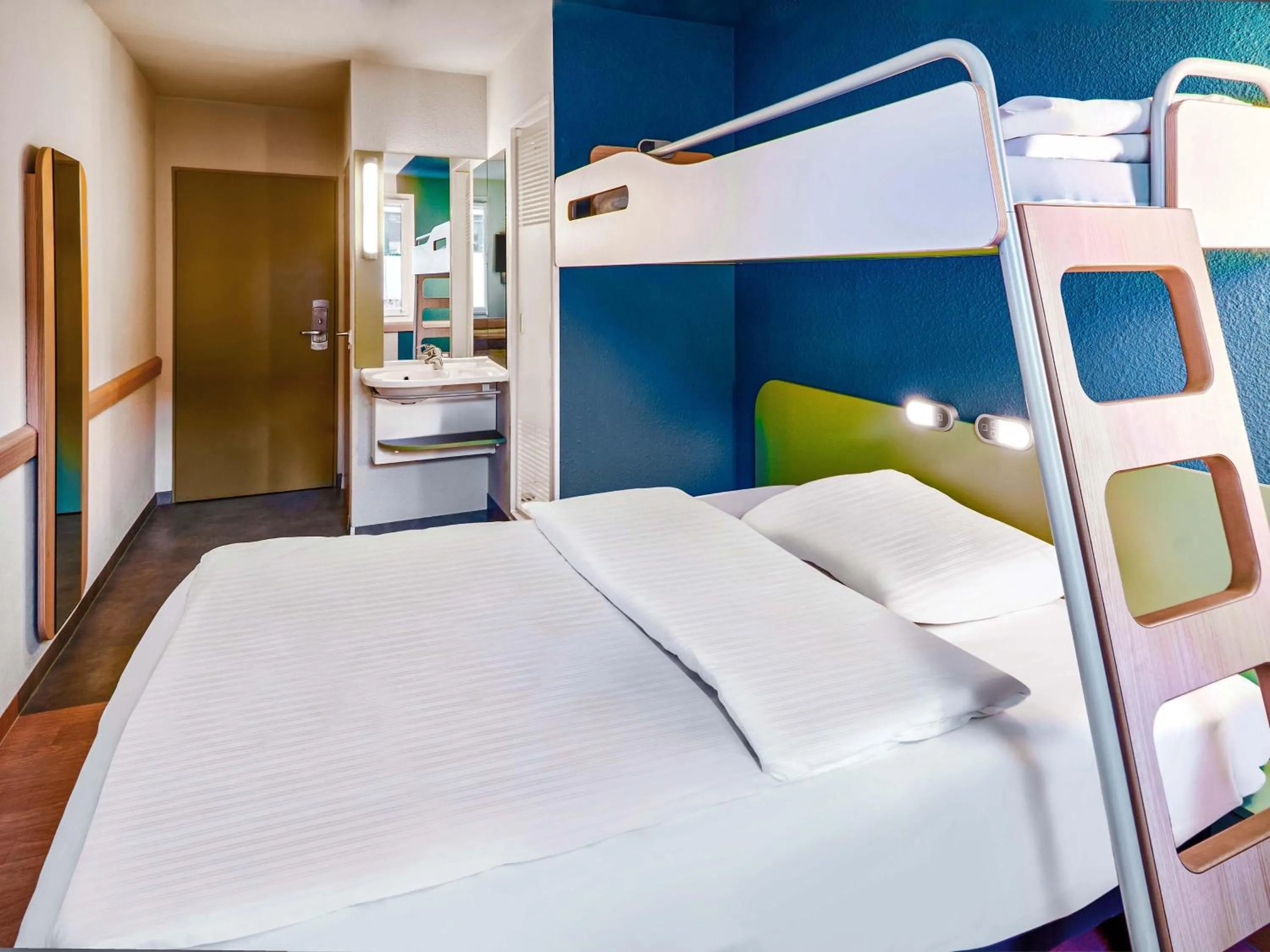 Bed in B&B HOTEL Bremen-Süd