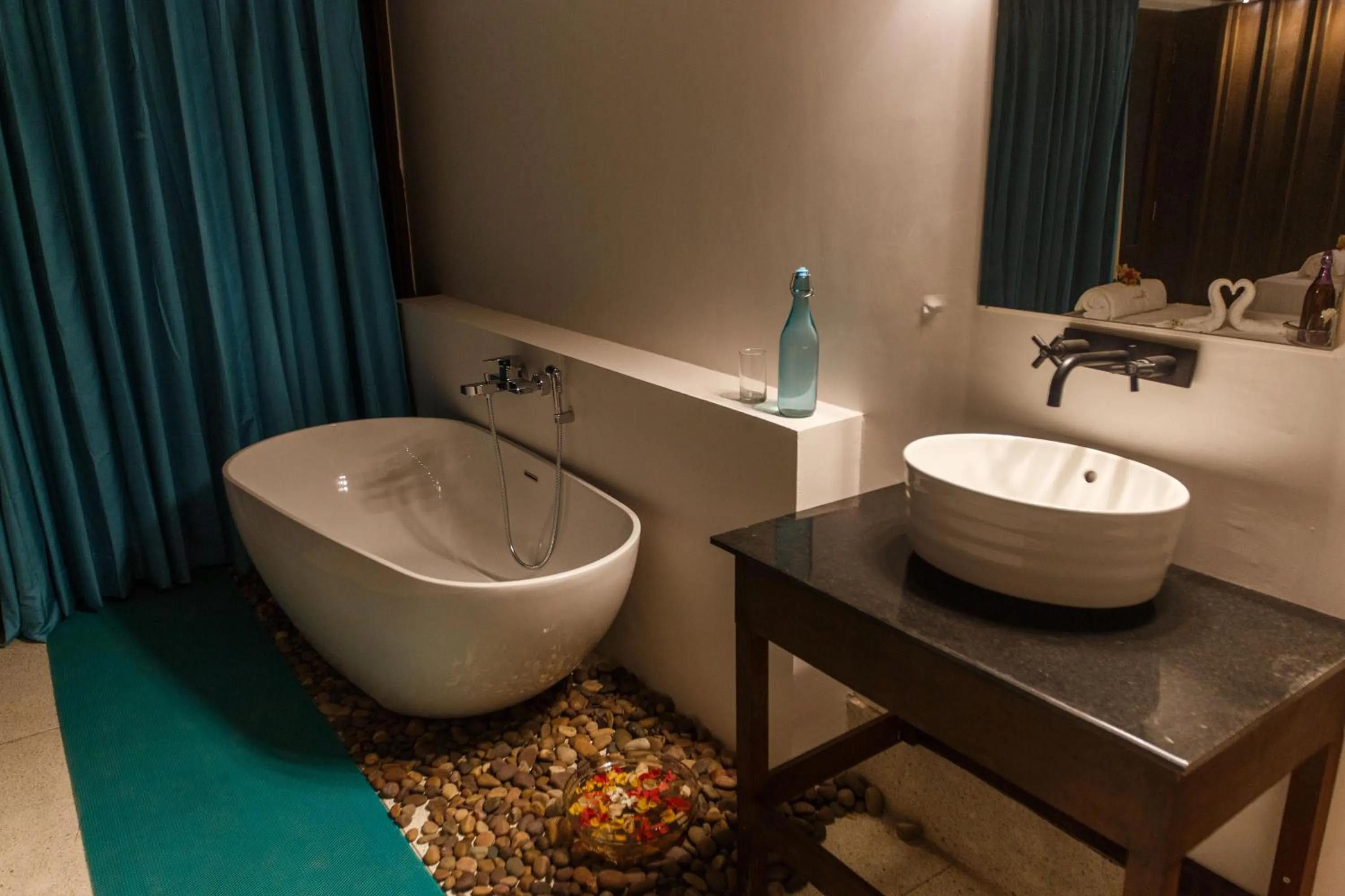 Bathroom in Symphony Samudra Beachside Jungle Resort And Spa