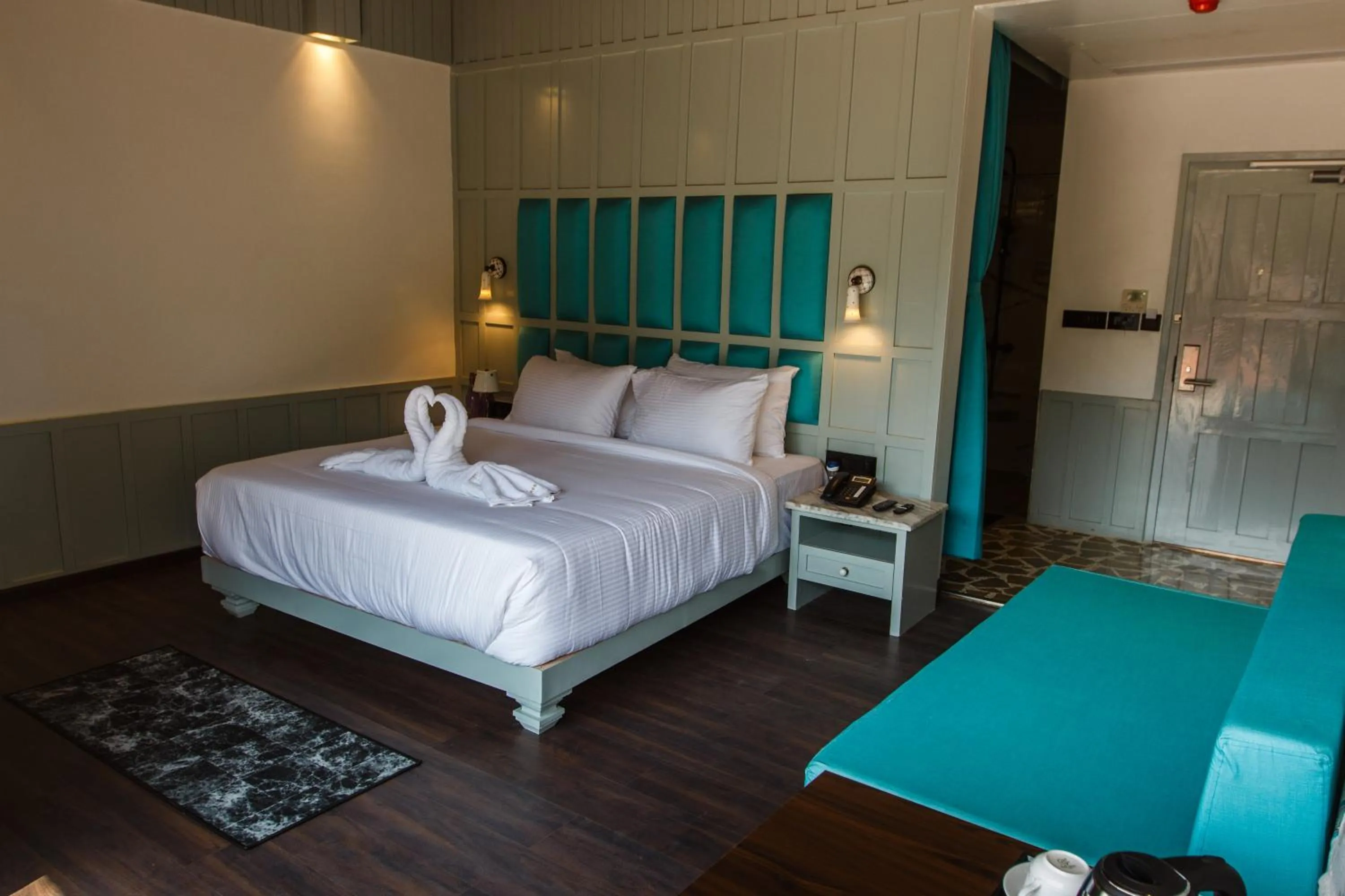 Bed in Symphony Samudra Beachside Jungle Resort And Spa