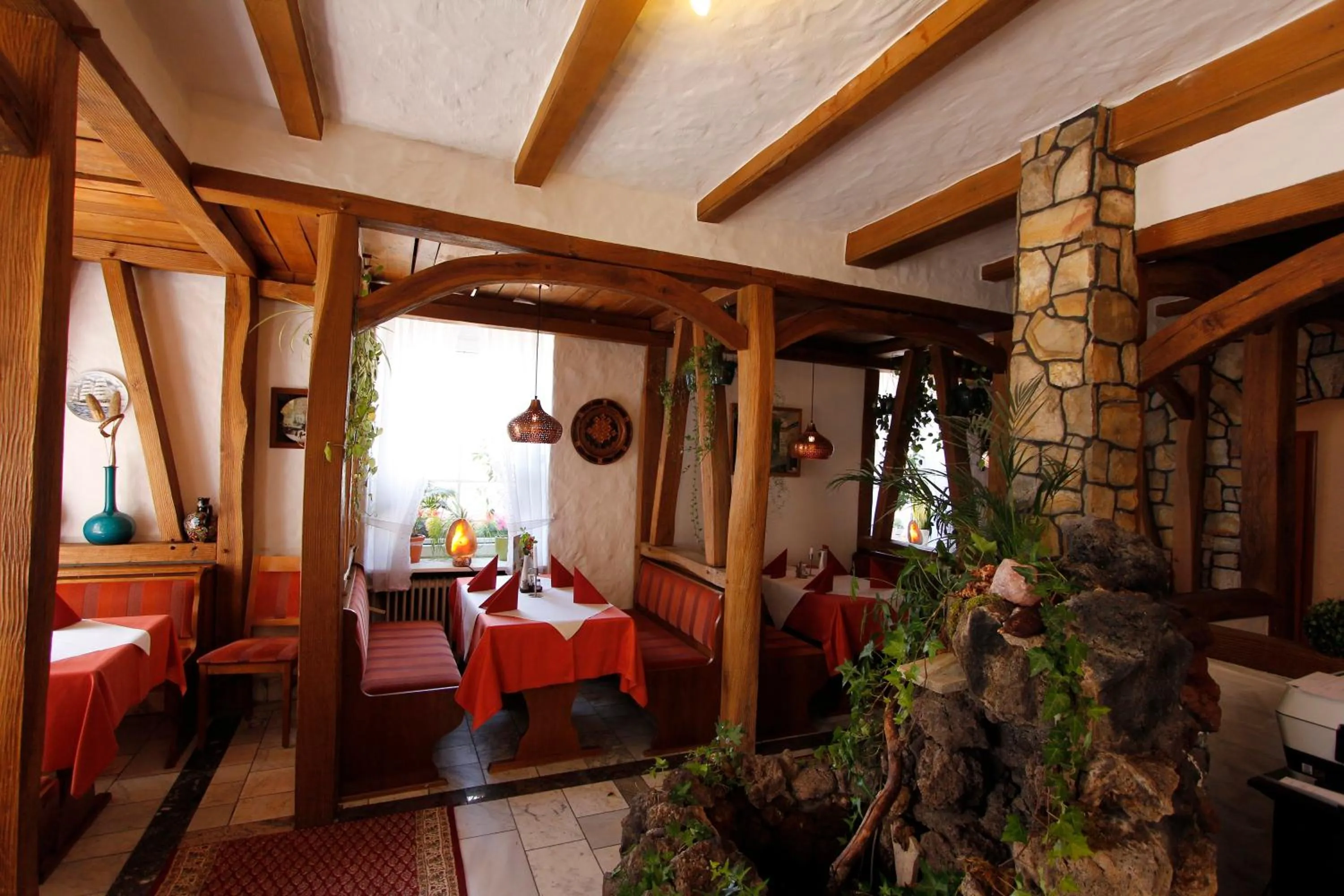 Restaurant/places to eat in Hotel Adria Stuben