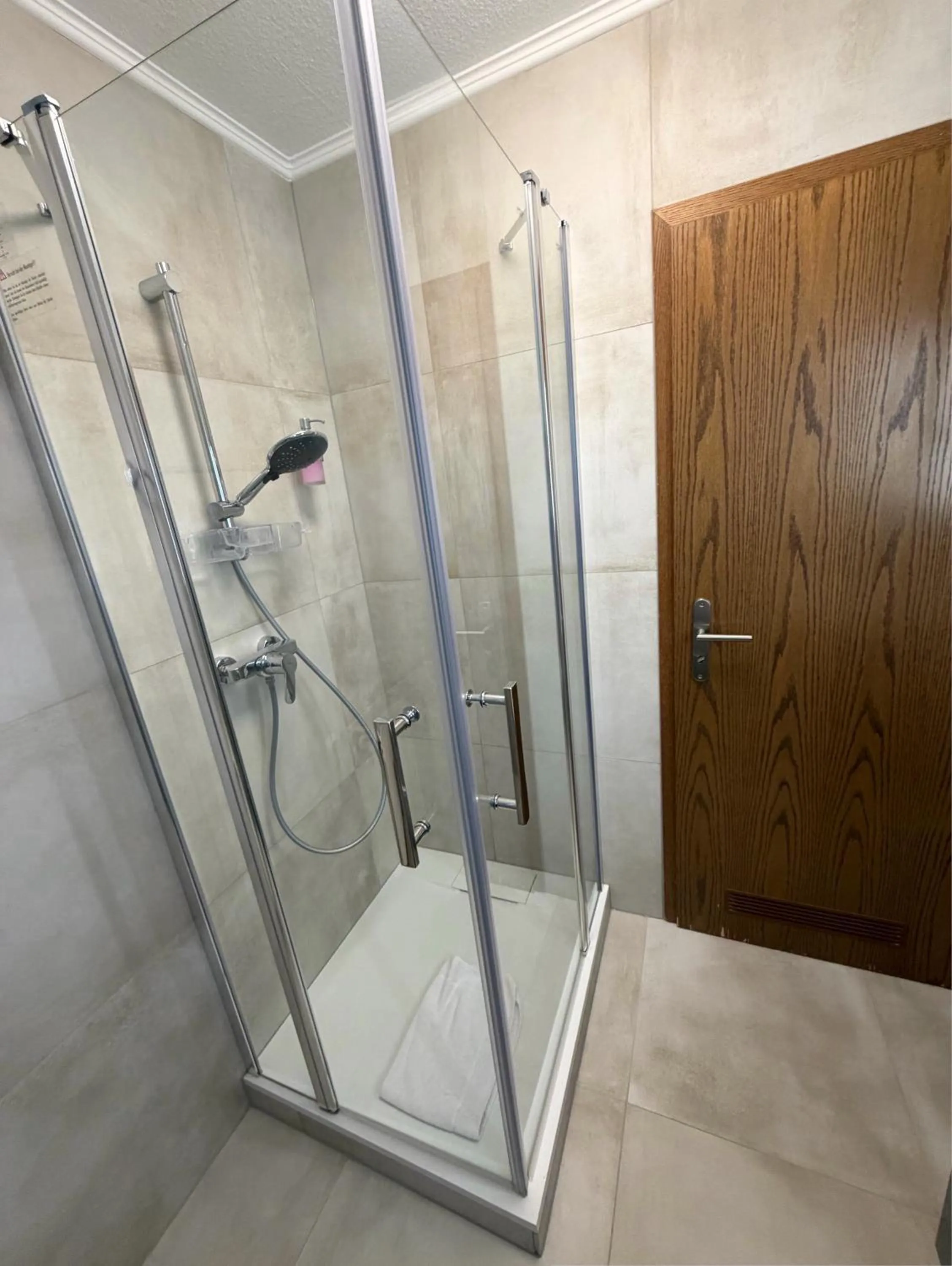 Bathroom in Hotel Adria Stuben