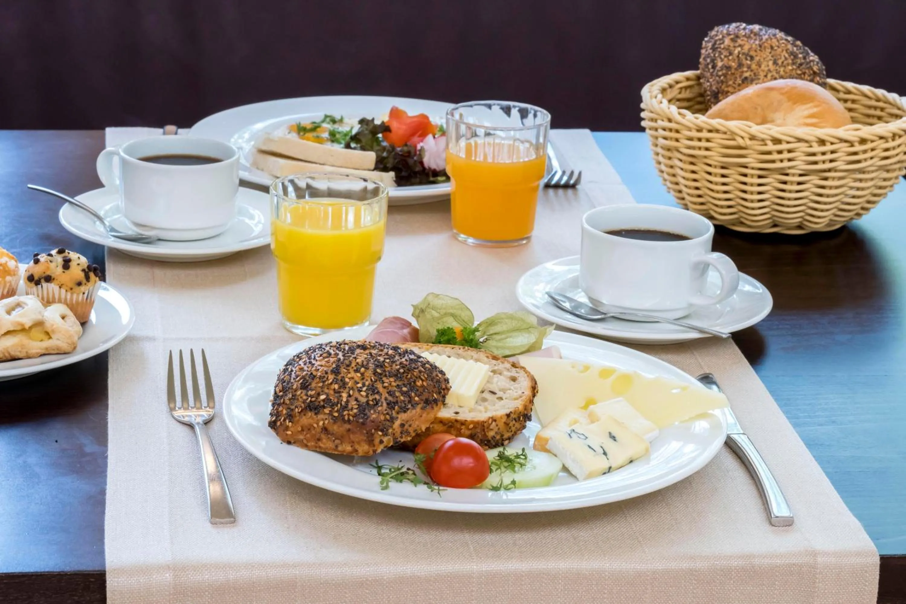 Buffet breakfast in Heidehotel Bad Bevensen