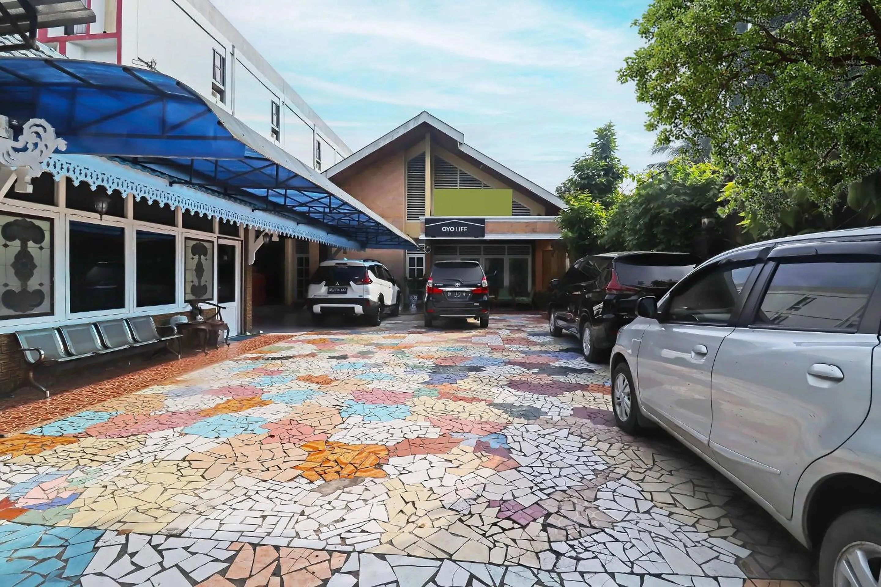 Facade/entrance in OYO 2899 Ardilia Bandara Syariah