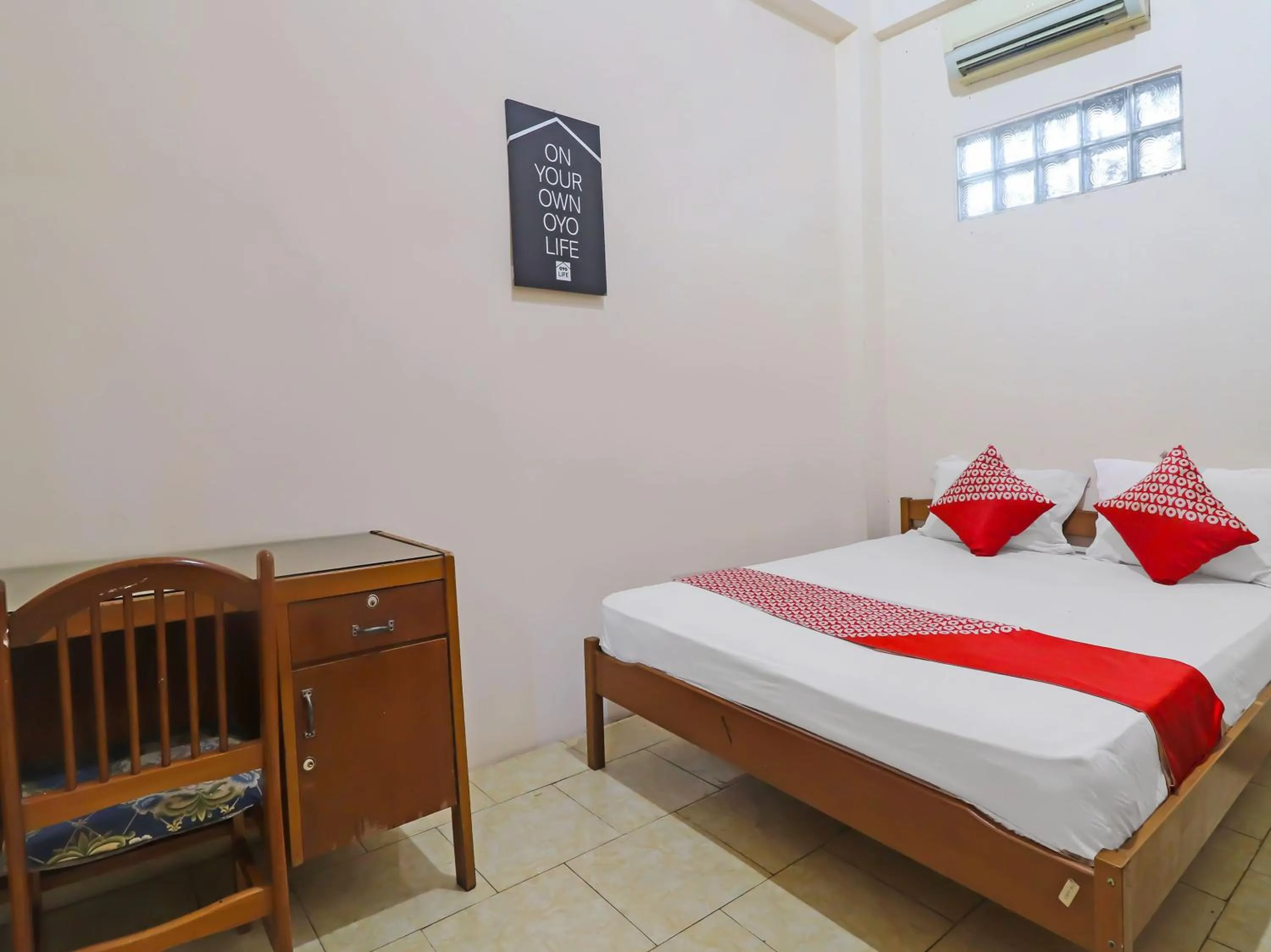 Deluxe Double Room in OYO 2899 Ardilia Bandara Syariah