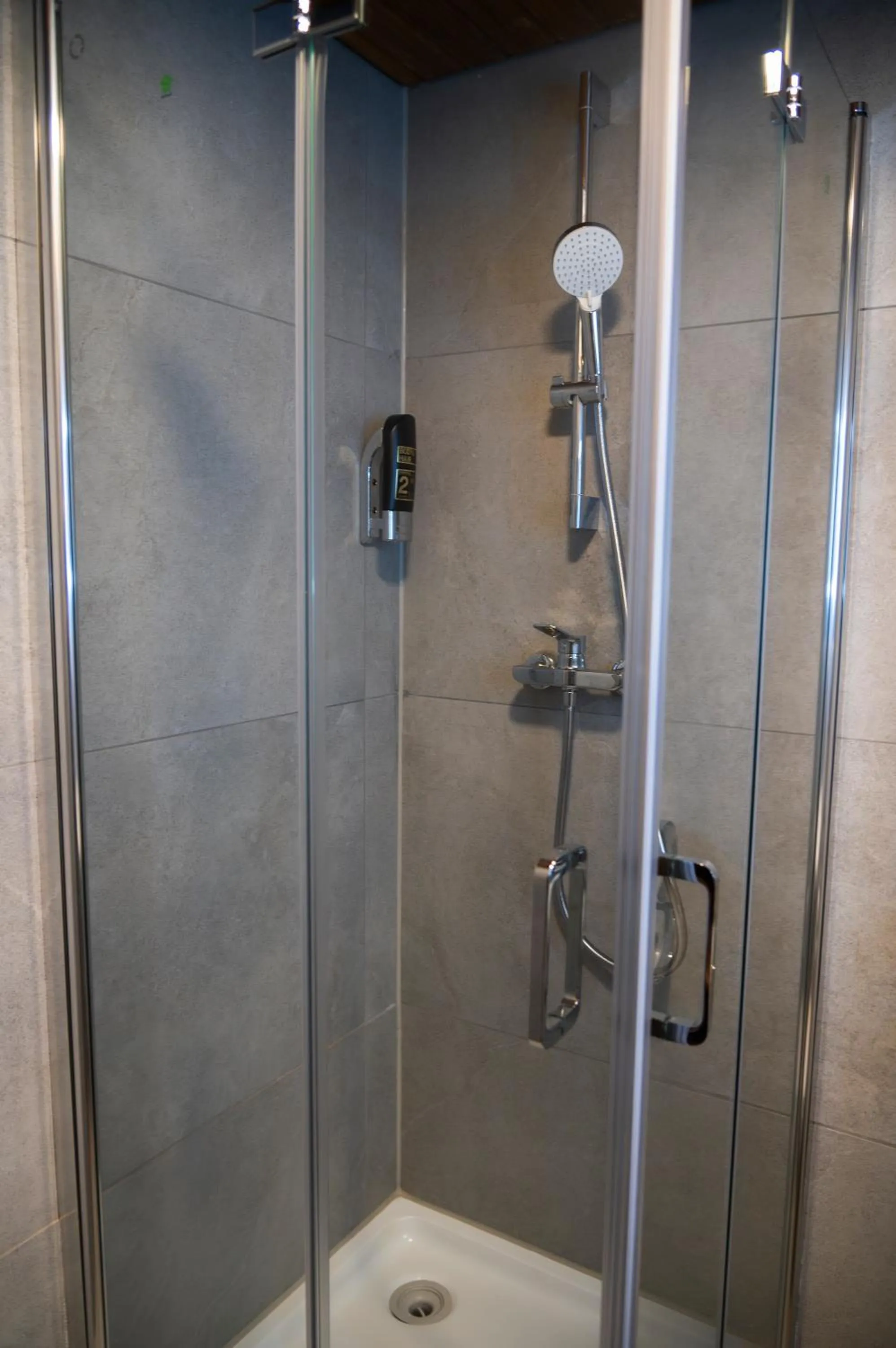 Shower in Hotel Hansa Stuttgart City