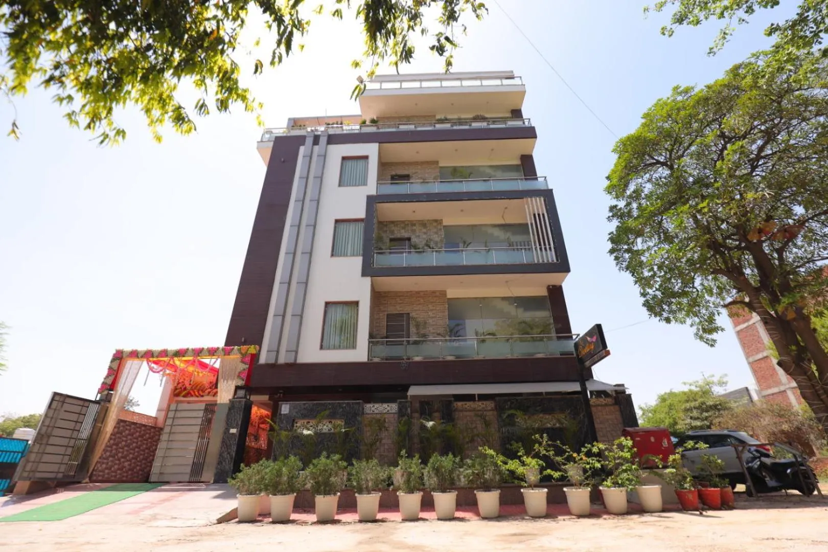 Property building in Dwelling Residency