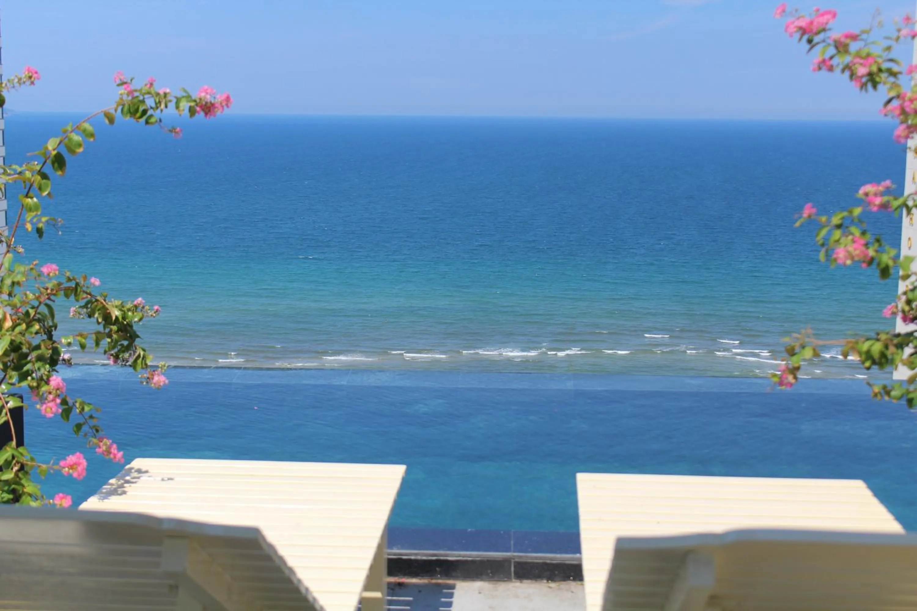 Beach in Santa Luxury Hotel