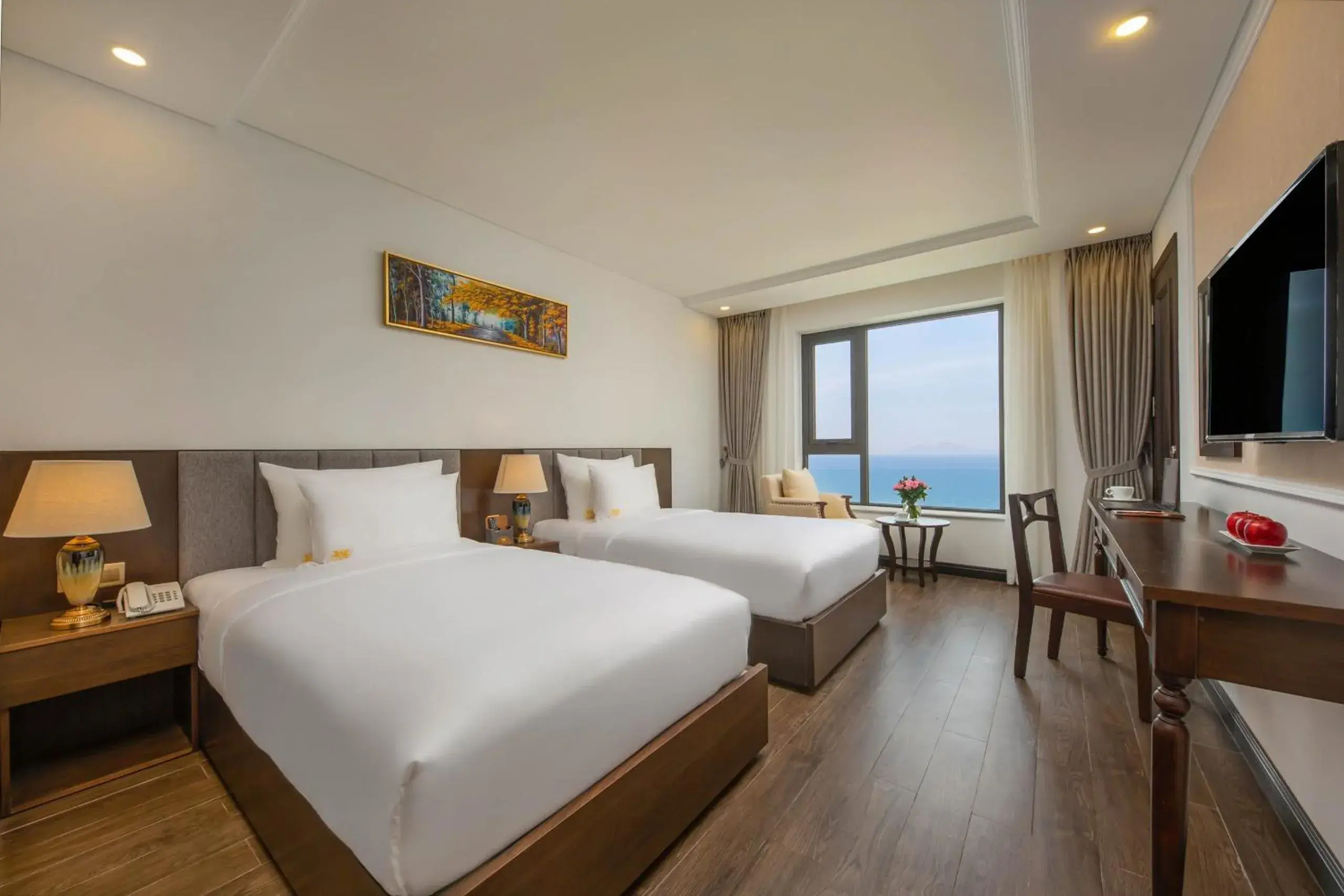 Triple Room with Sea View in Santa Luxury Hotel Triple Room with Sea View in Santa Luxury Hotel