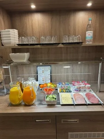 Breakfast in Hotel Am Vogelsanger Weg