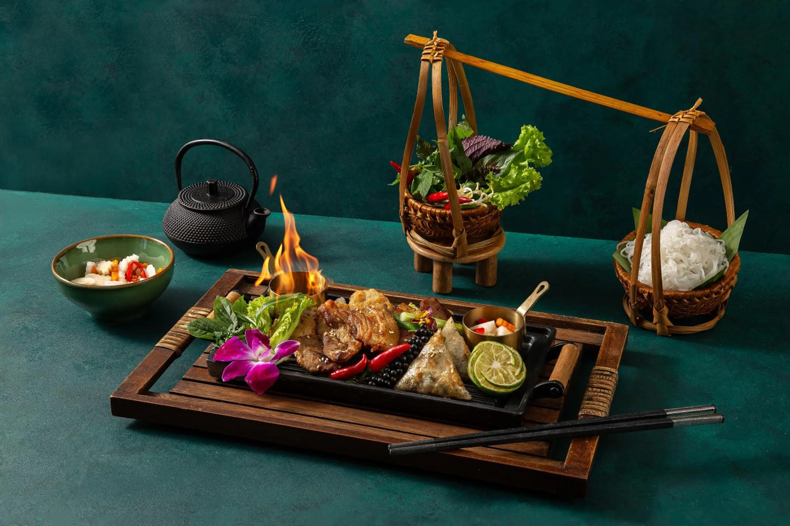 Restaurant/places to eat in Peridot Grand Luxury Boutique Hotel