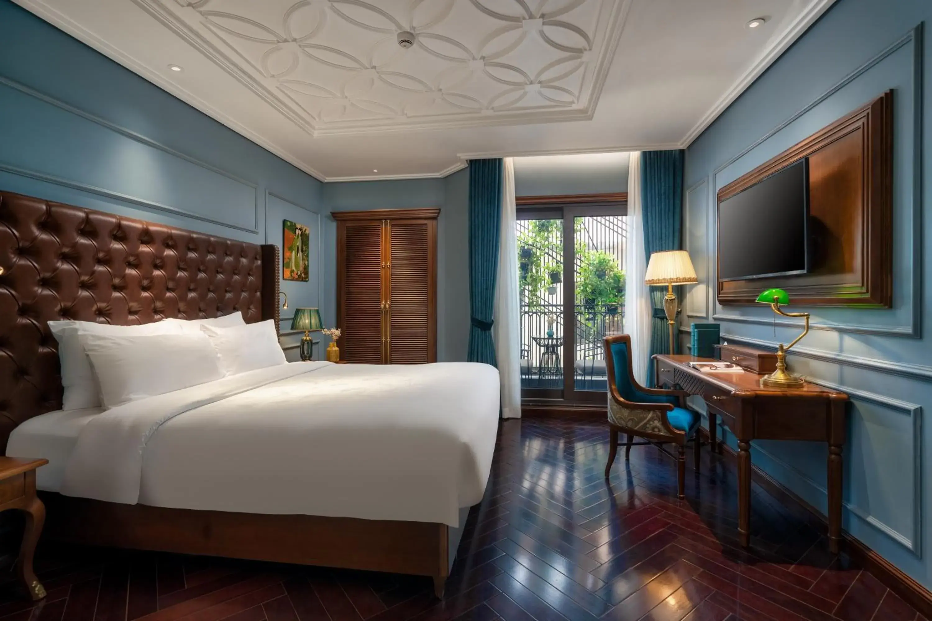 Luxury Suite in Peridot Grand Luxury Boutique Hotel Luxury Suite in Peridot Grand Luxury Boutique Hotel