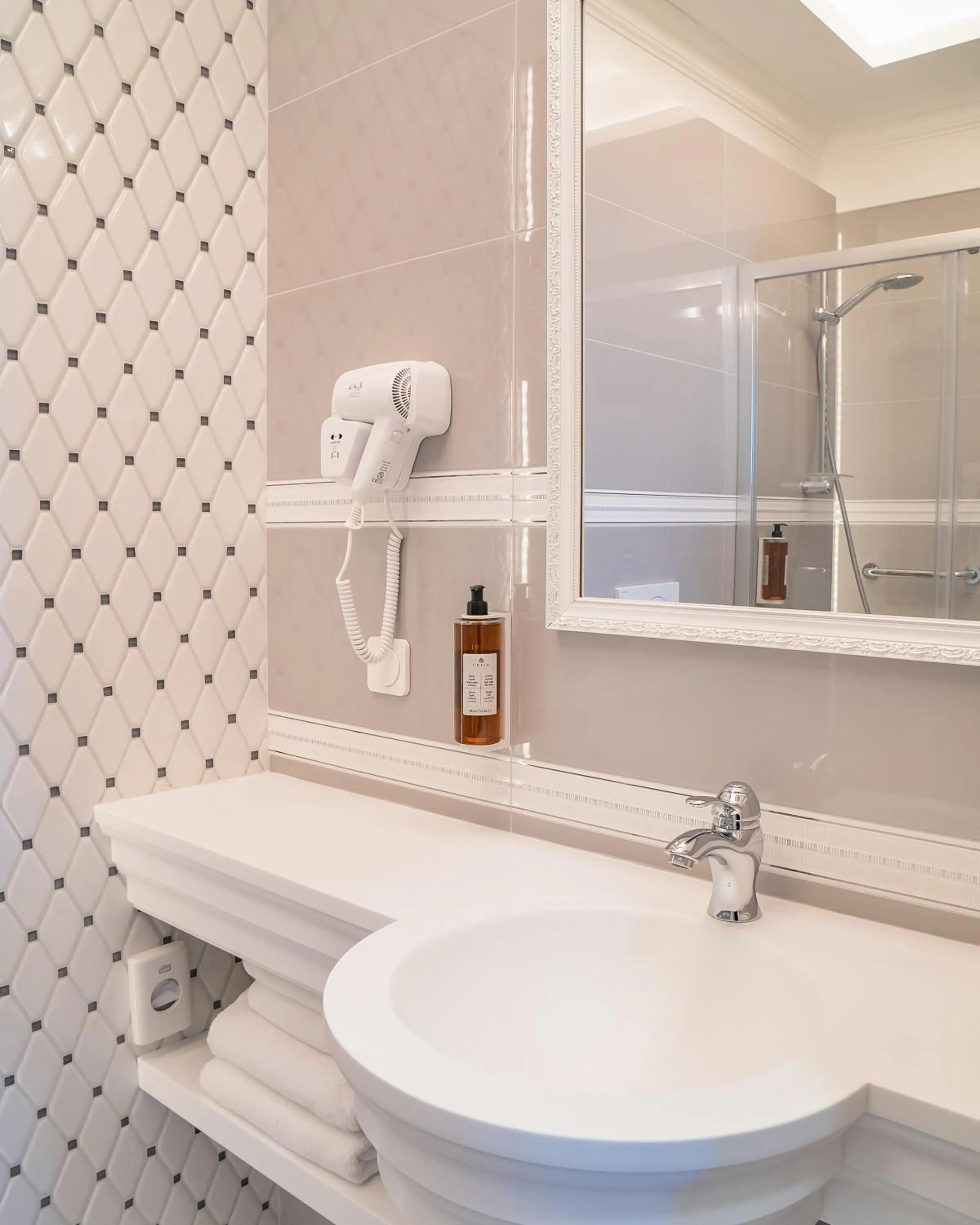 Bathroom in Merci Boutique Hotel