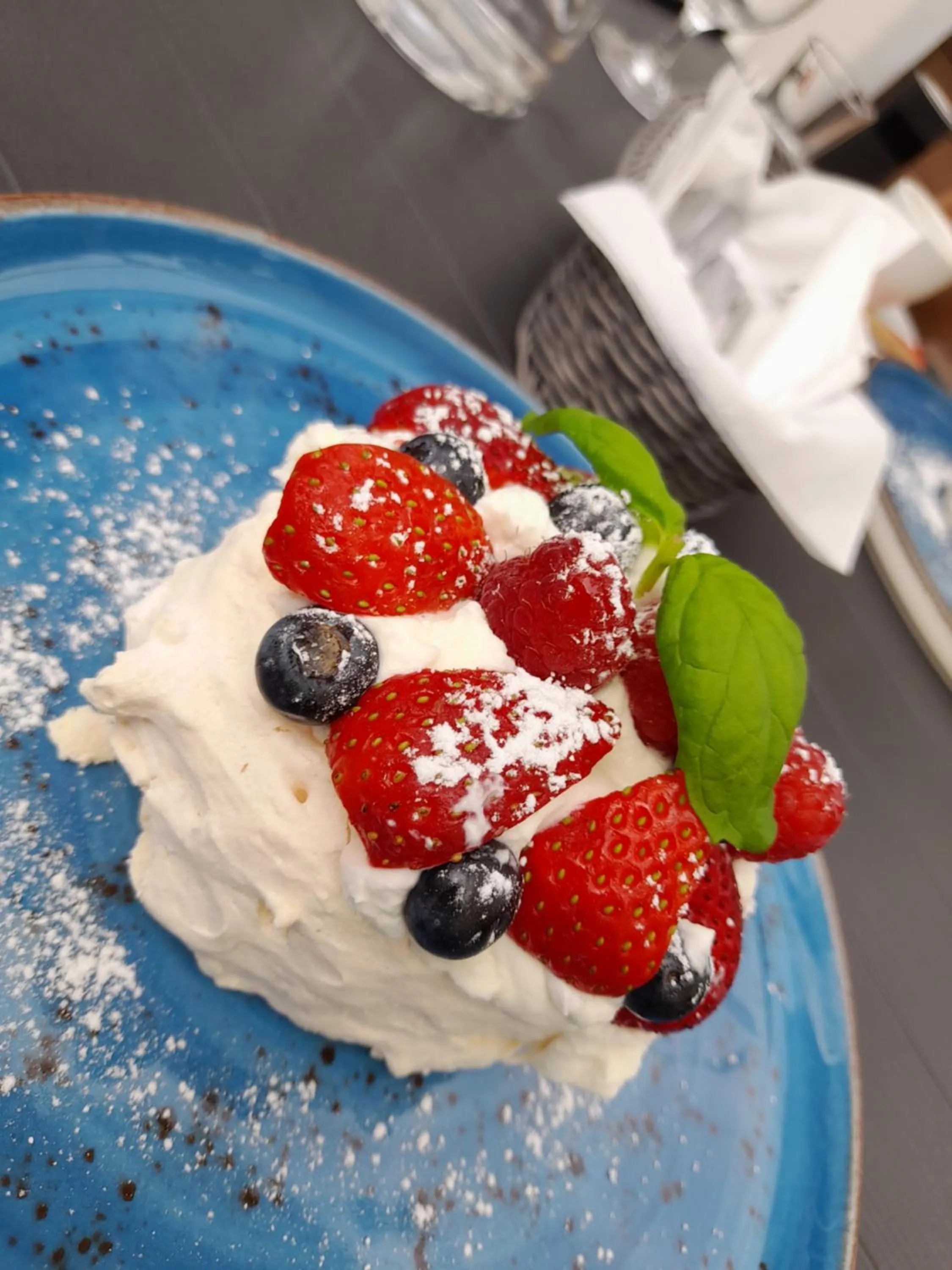 Restaurant/places to eat in Merci Boutique Hotel