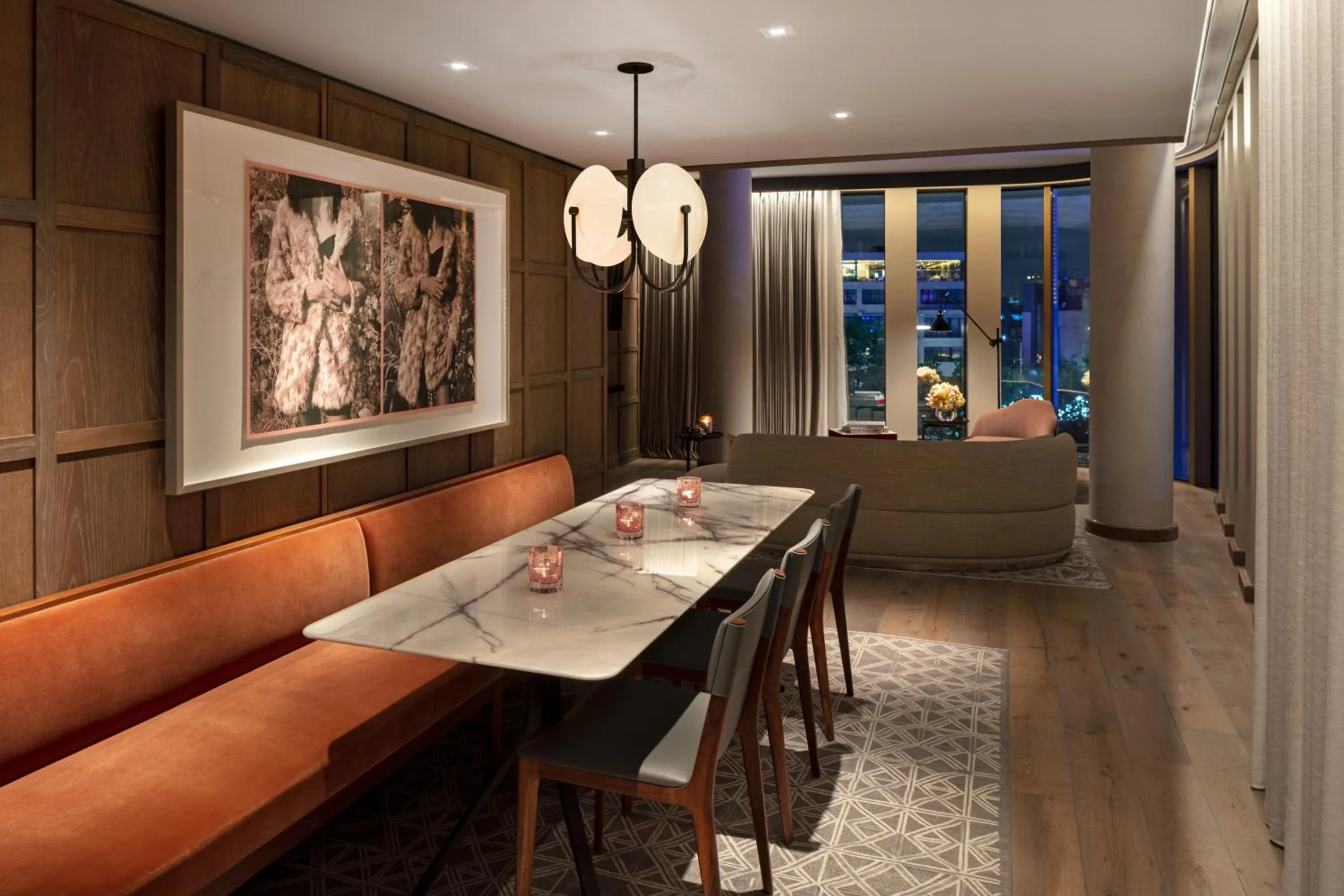 Dining area in The Londoner