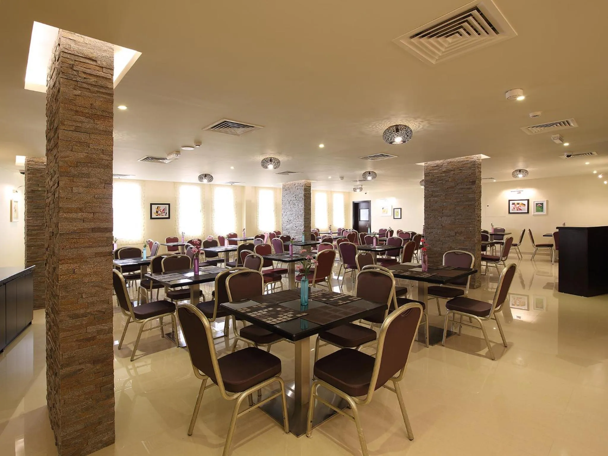 Restaurant/places to eat in Florida Al Souq Hotel (Previously Known Flora Al Souq Hotel)